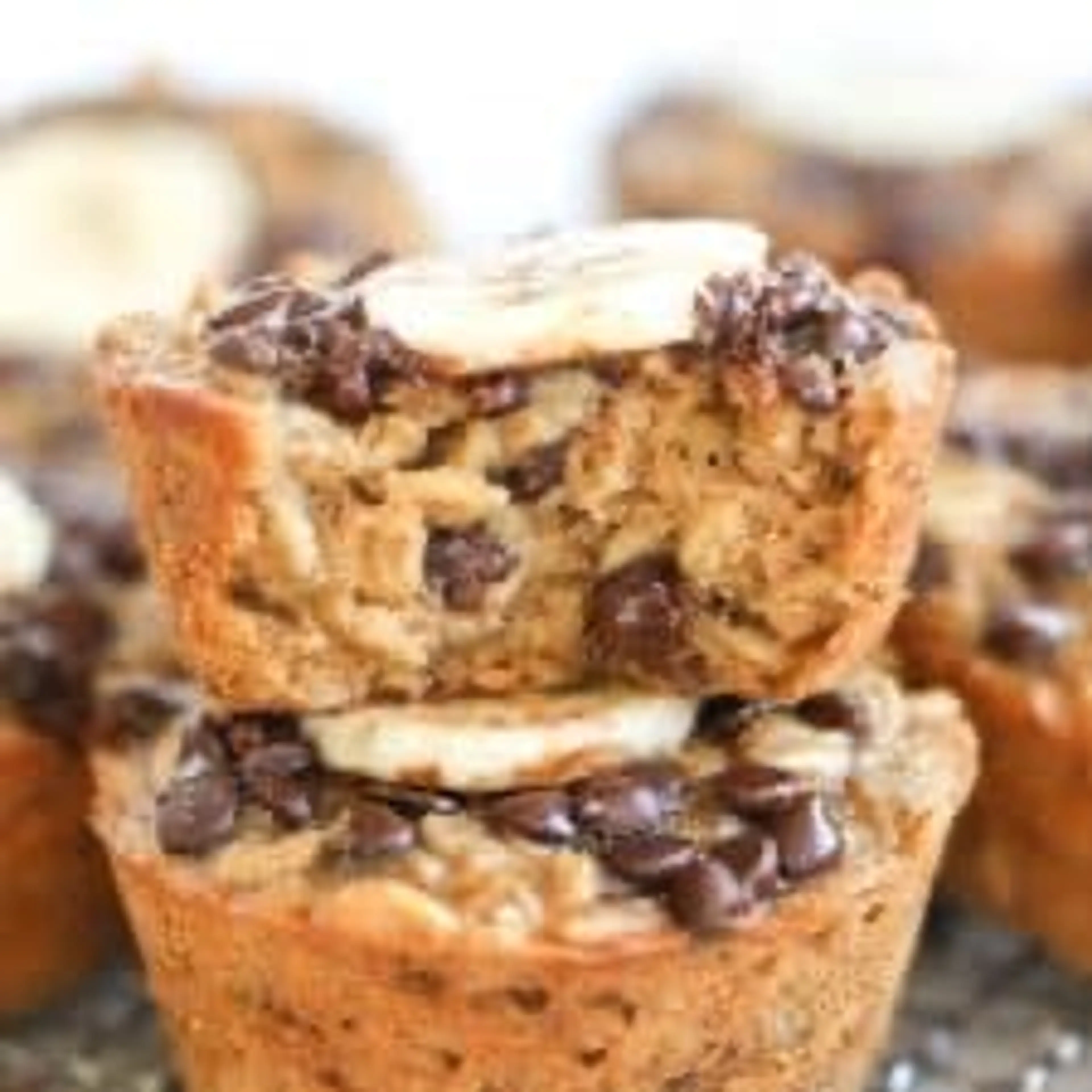 Peanut Butter Banana Baked Oatmeal Cups