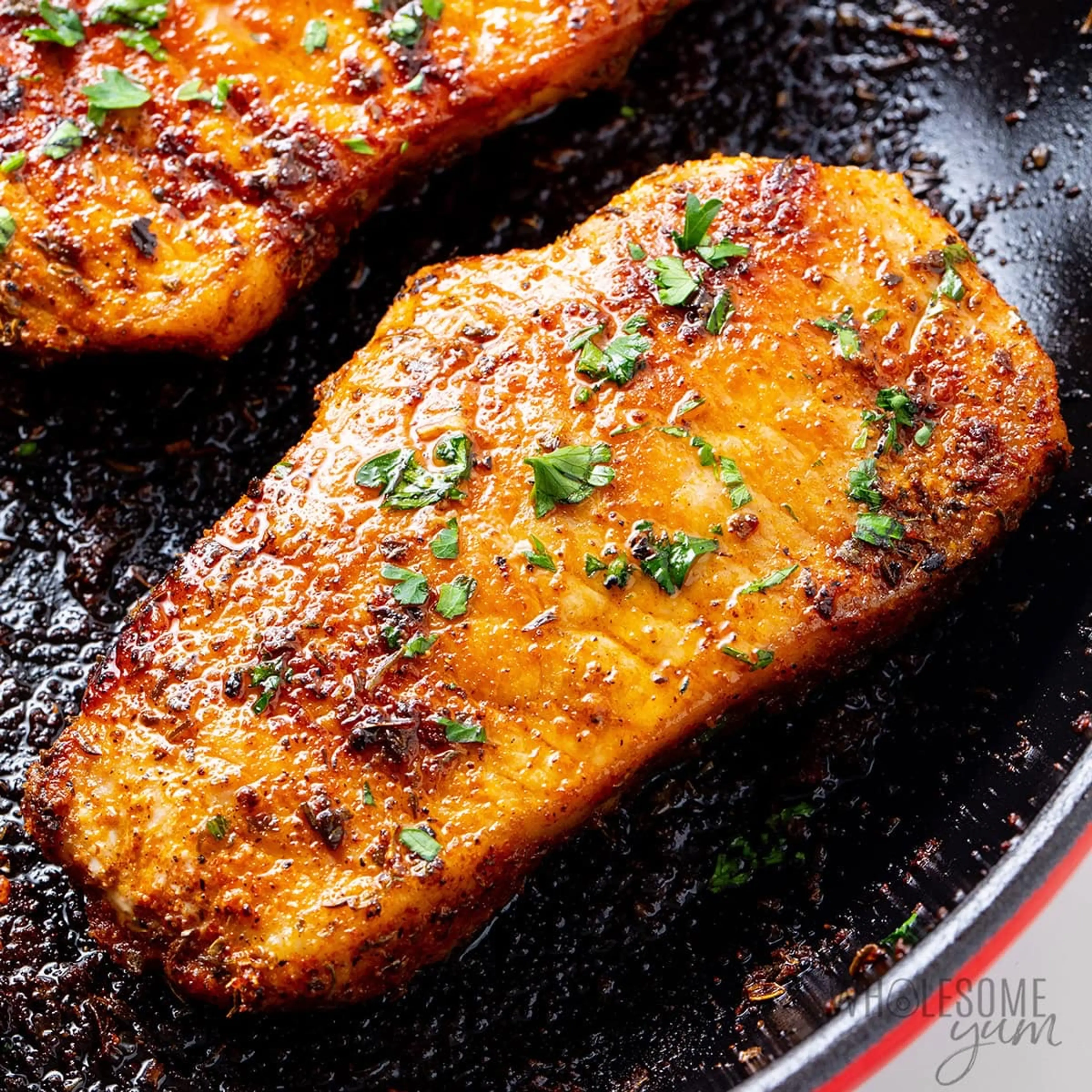 Pan Seared Pork Chops (Easy Recipe)