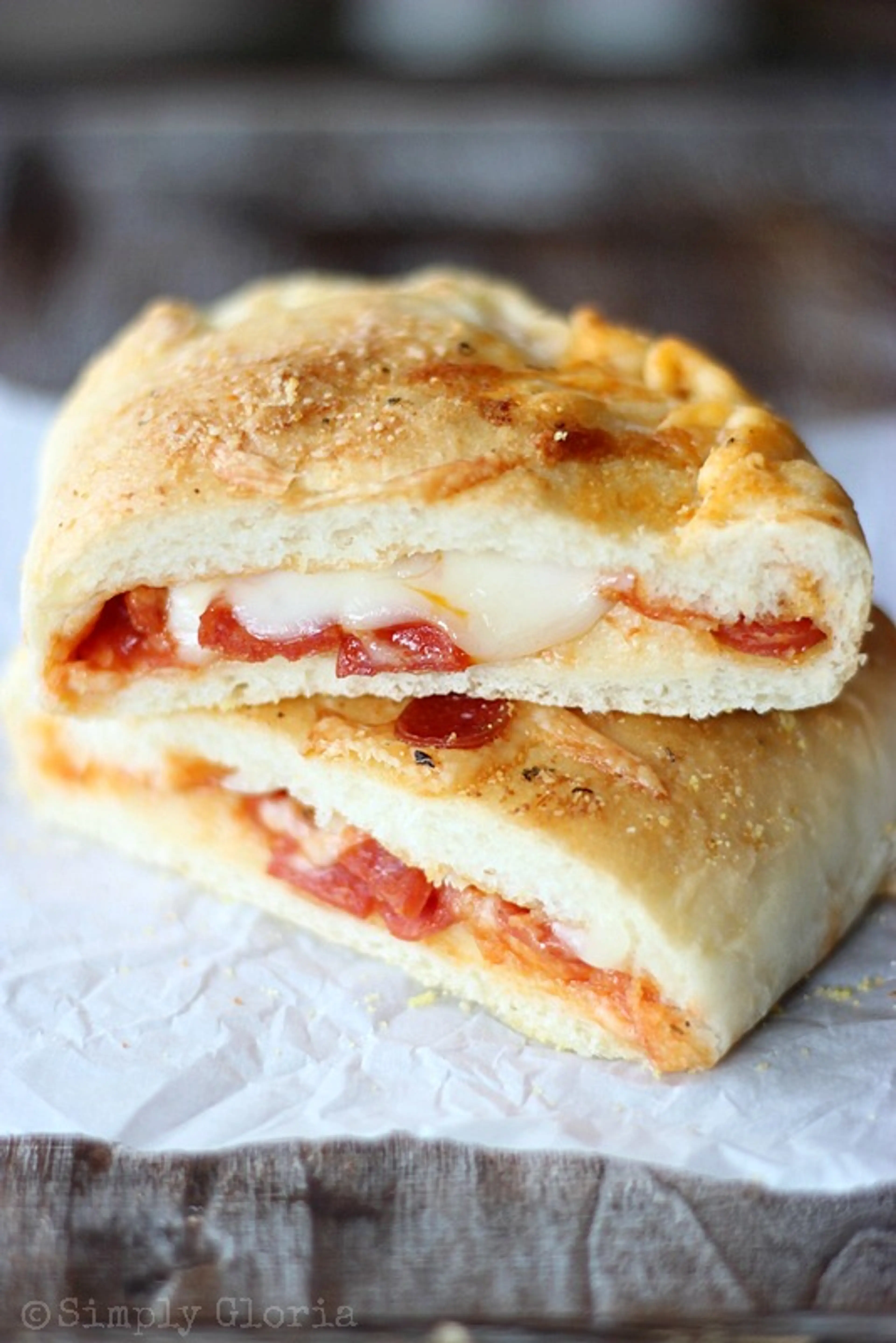 Pizza hot pockets