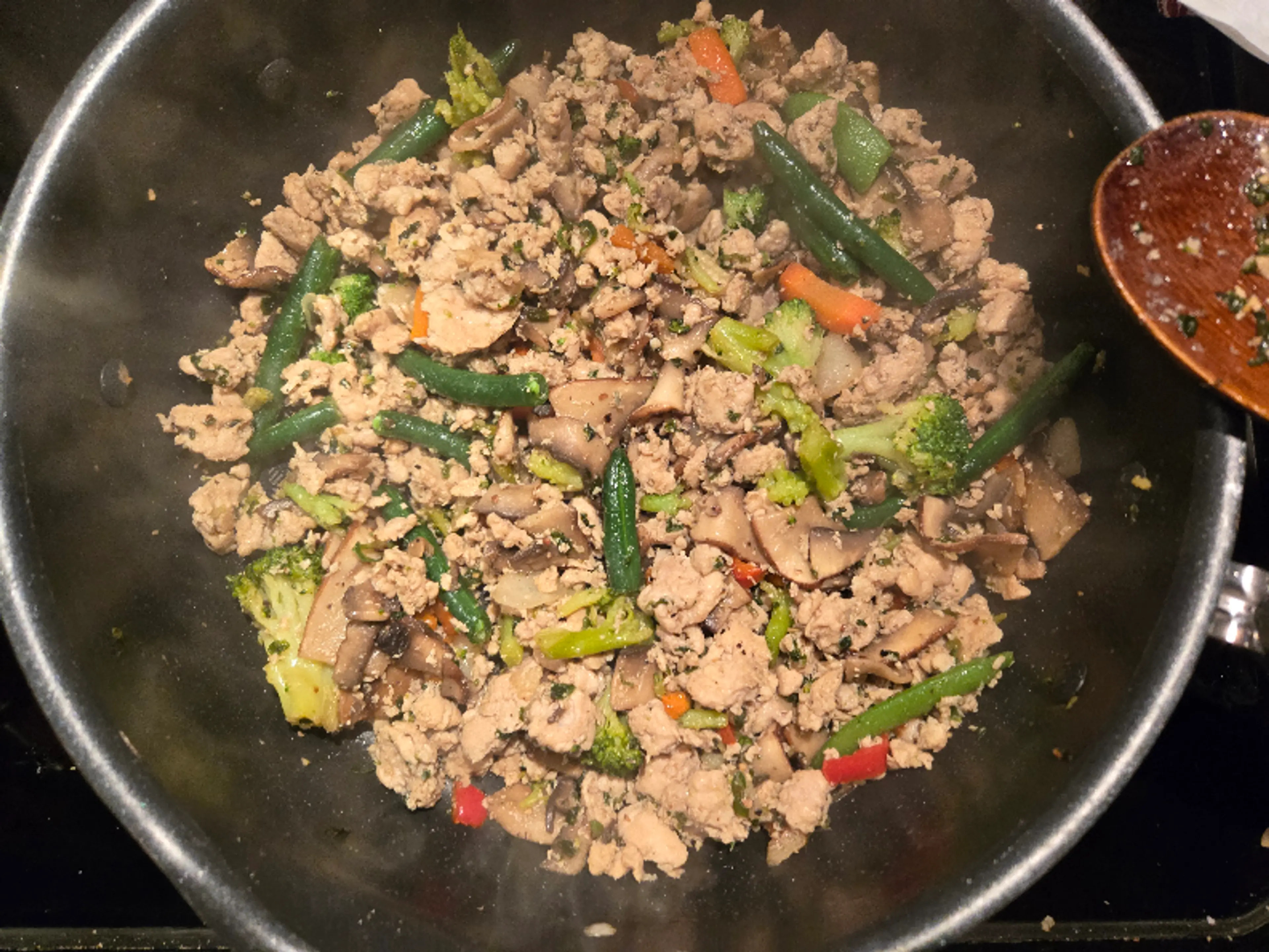 Poulet haché sauté et légumes (Chop sui express)