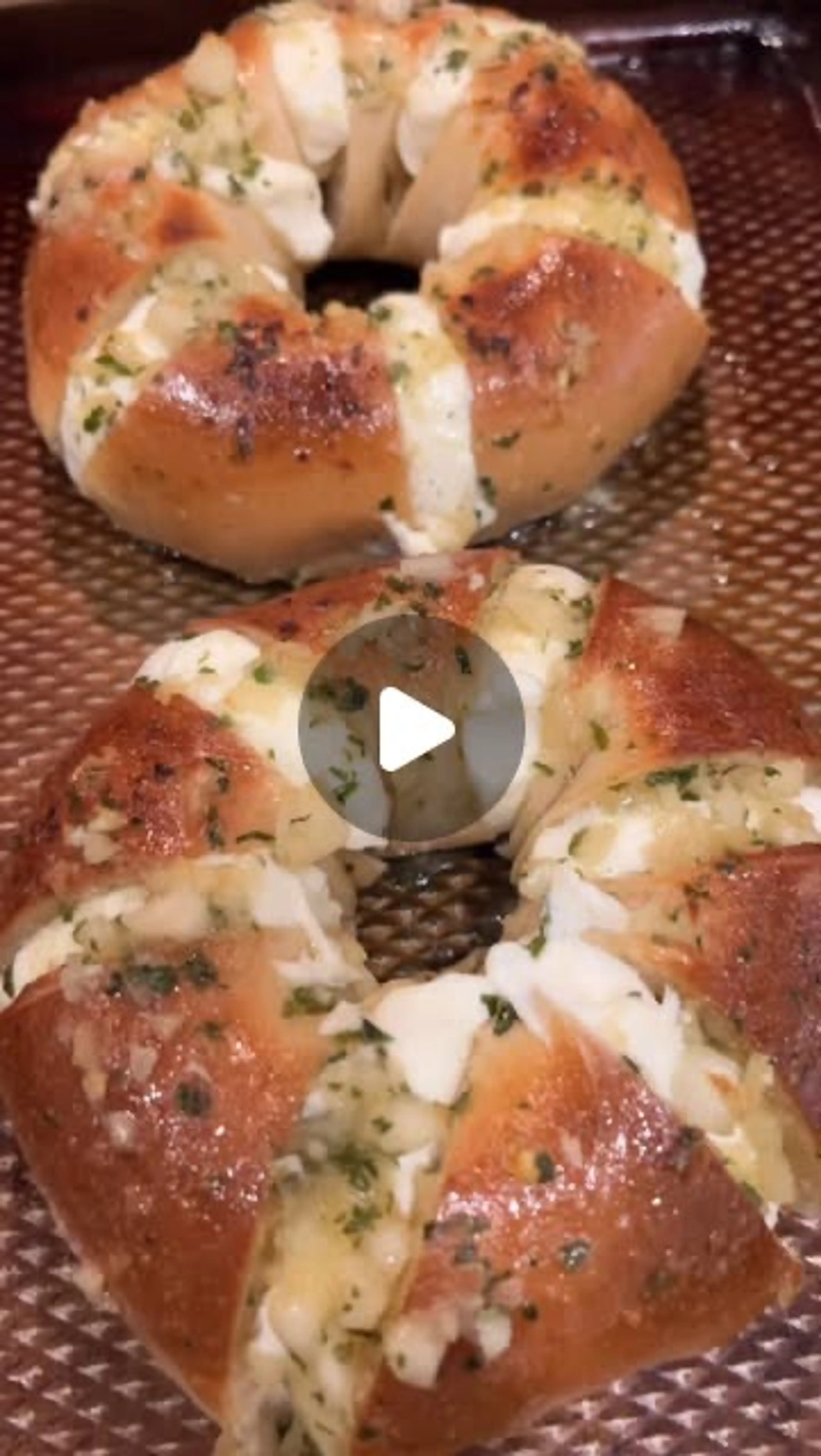 Korean Garlic Cream Cheese Bread