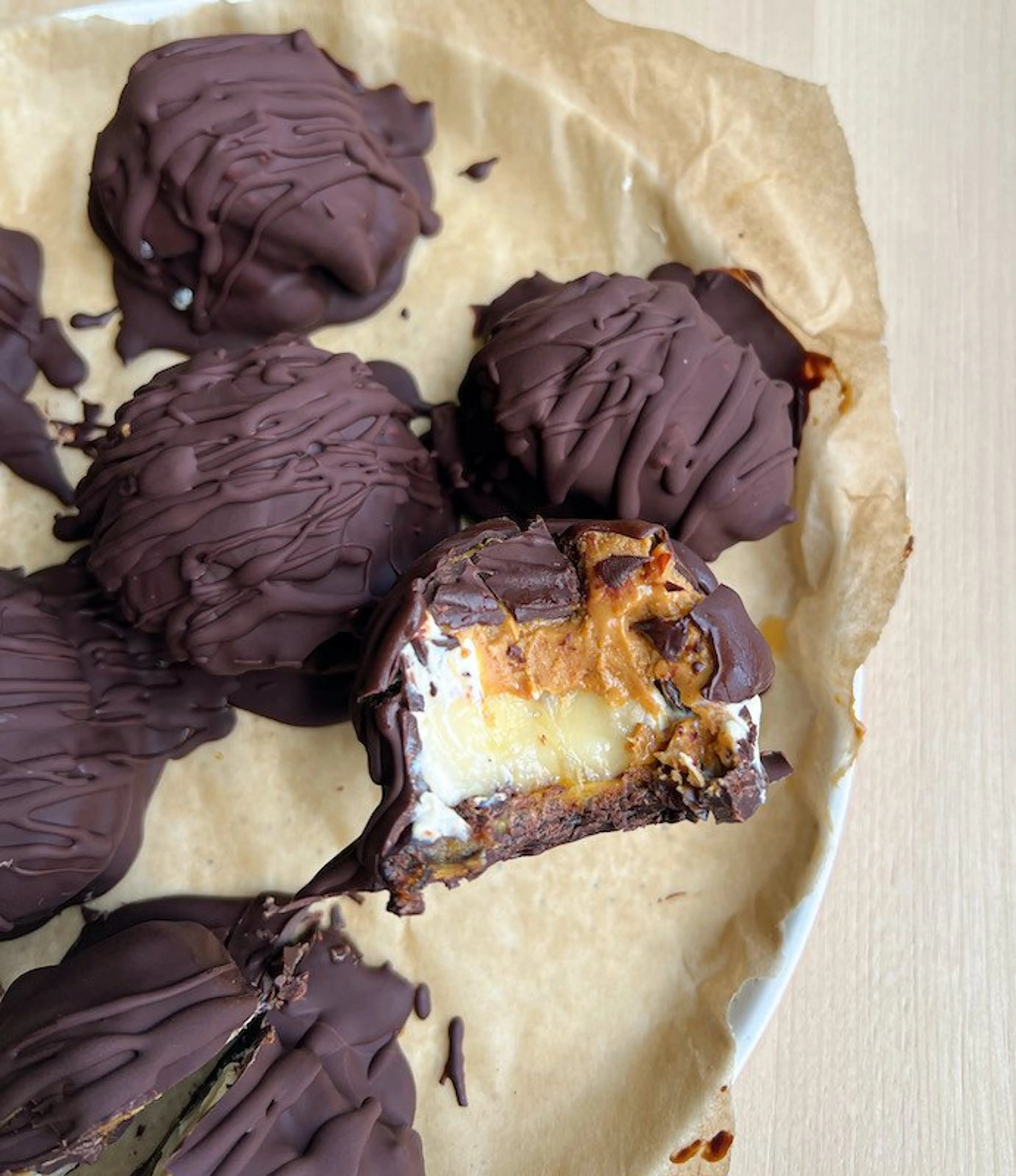 Healthy Banana Date Chocolate Bites