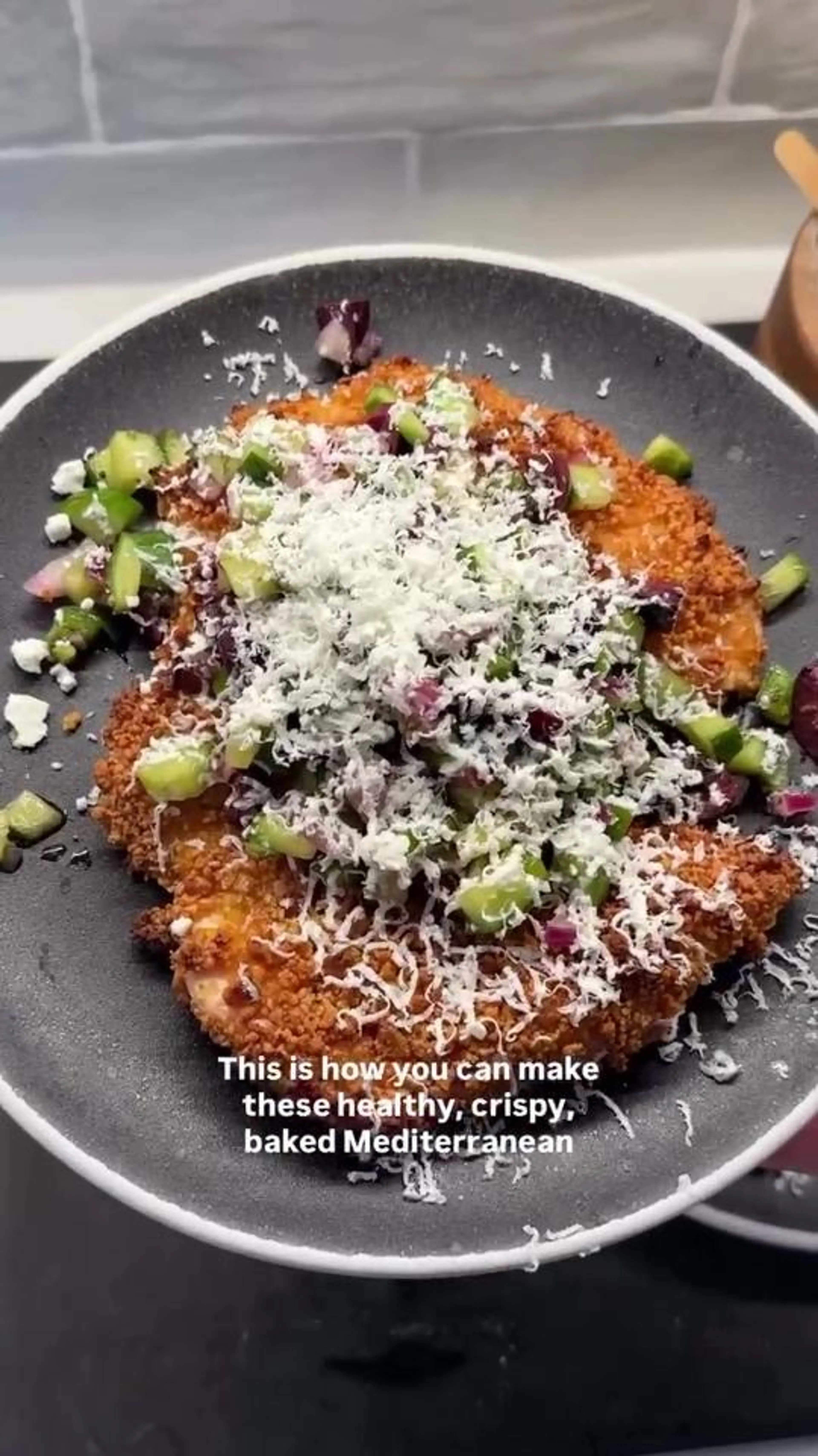 Crispy Healthy Mediterreanean Chicken Cutlets