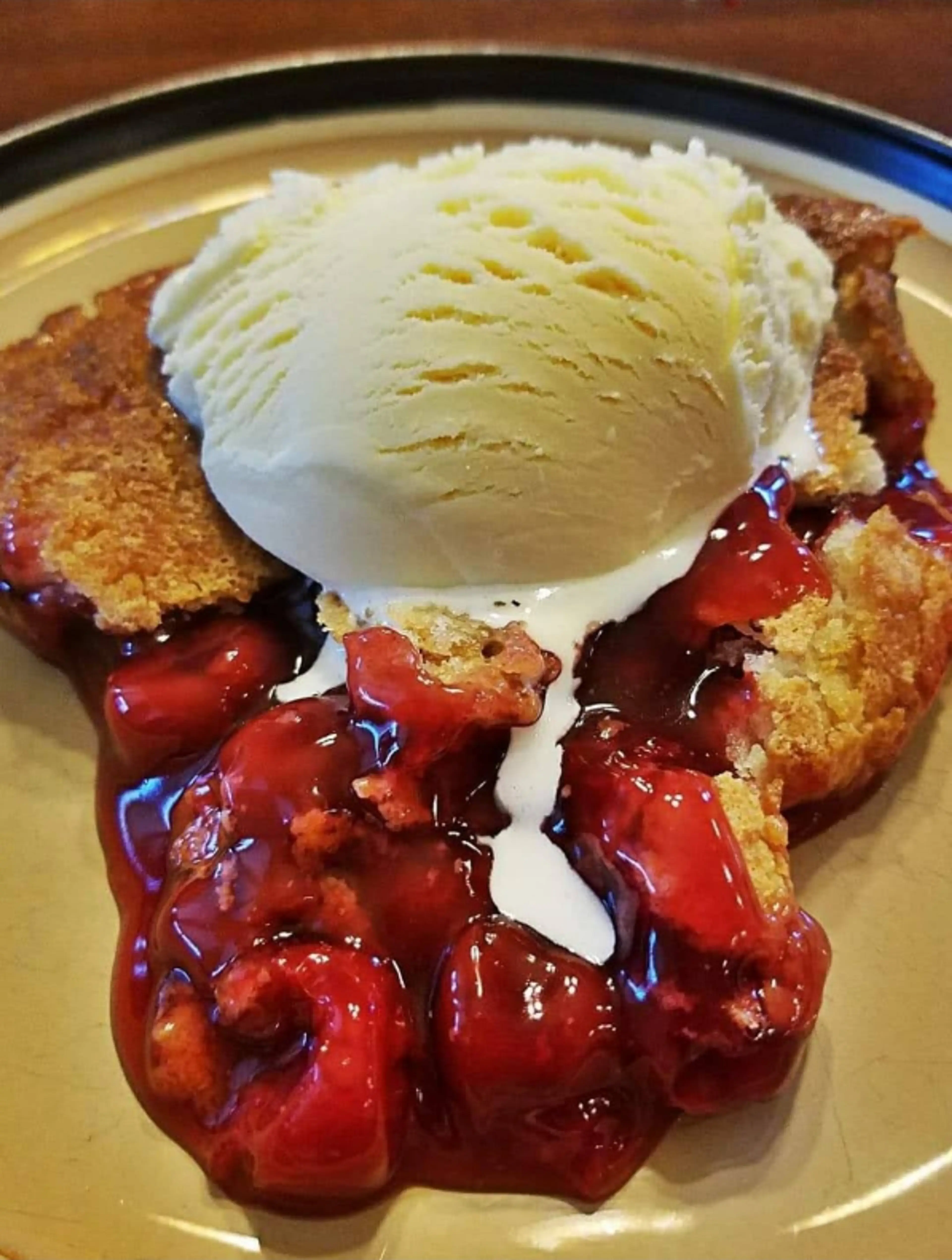 Ray's Cherry Cobbler