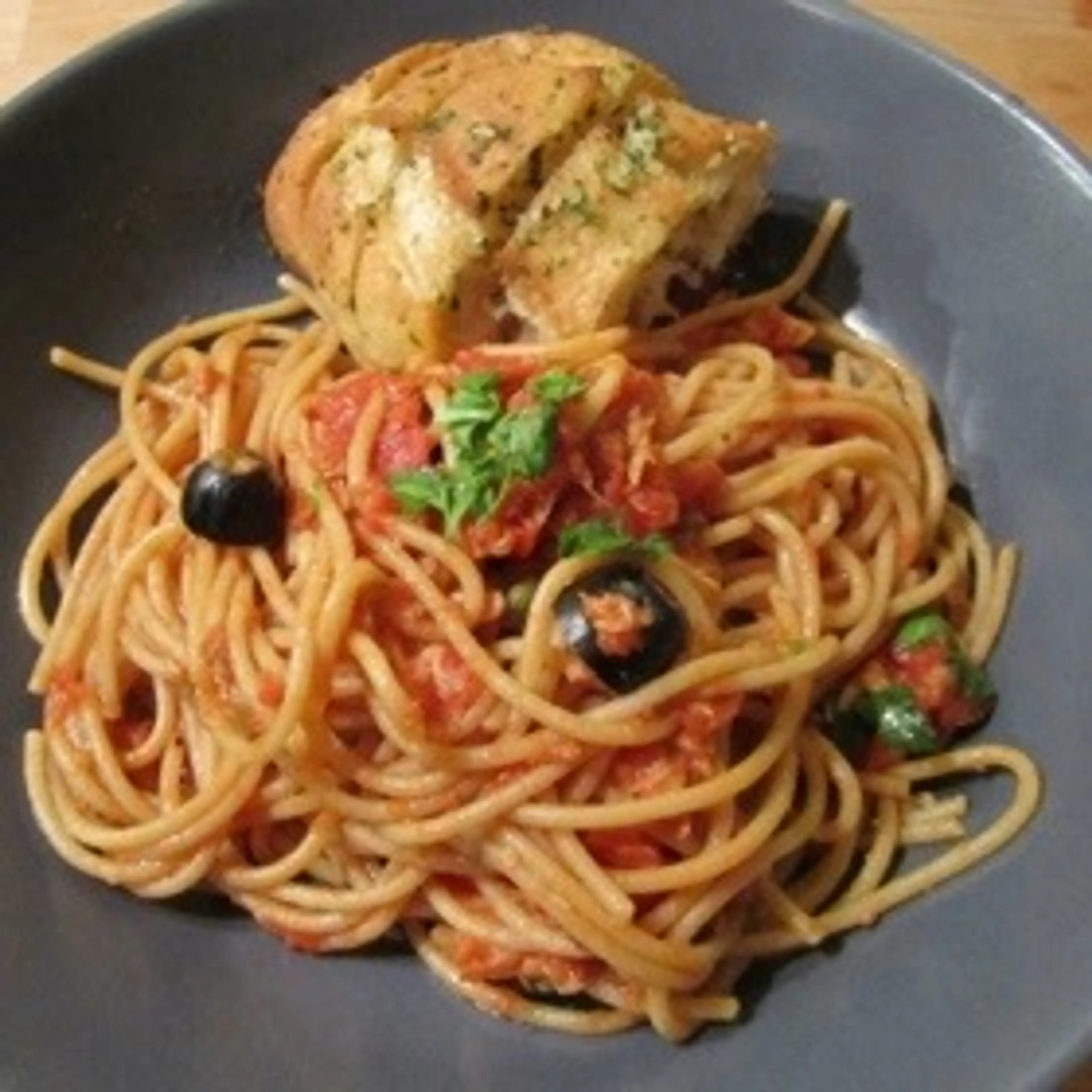 Jamie Oliver's 30 Minute Meals: Spaghetti Alla Puttanesca