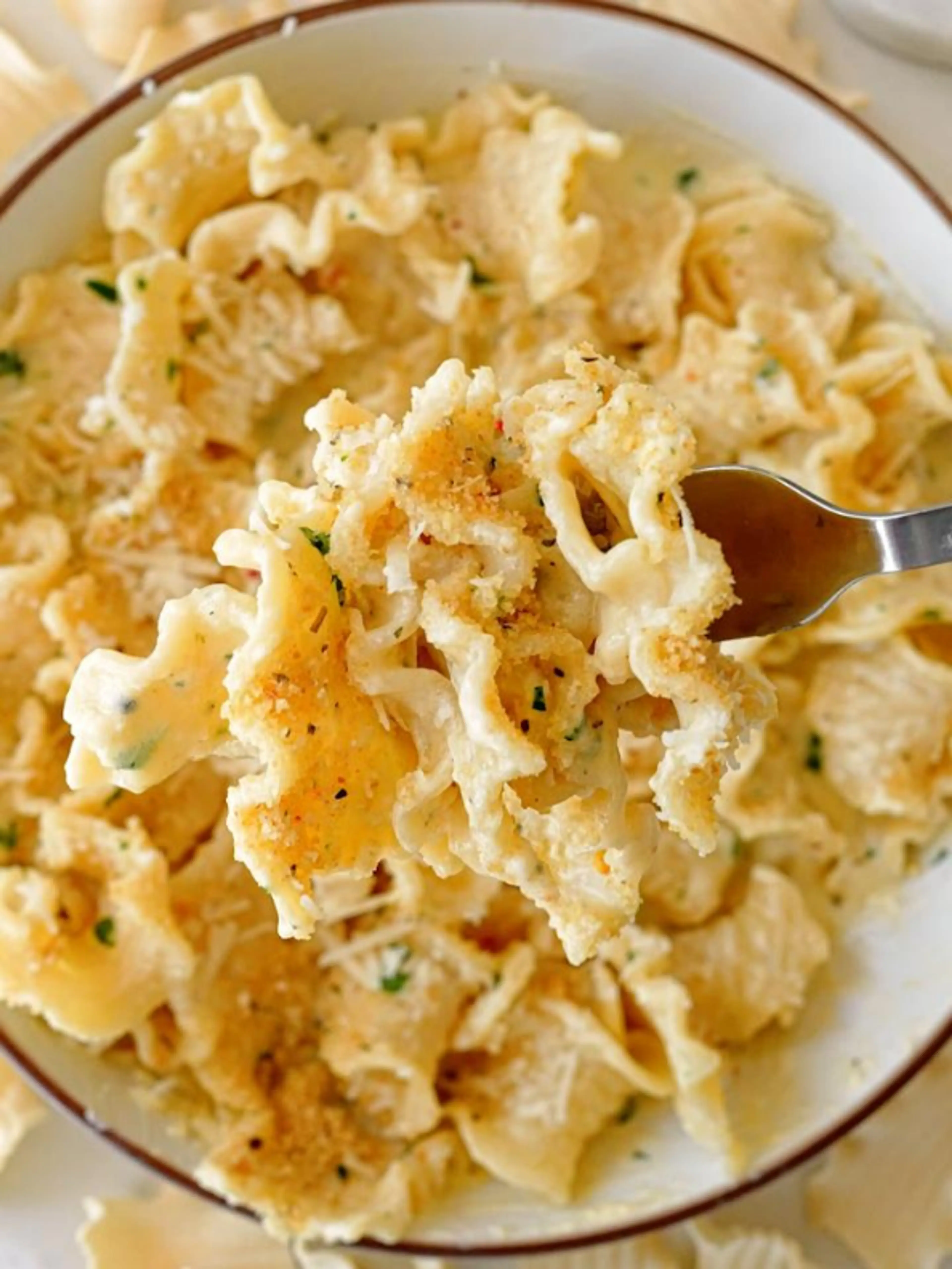 Creamy Garlic Bread Pasta