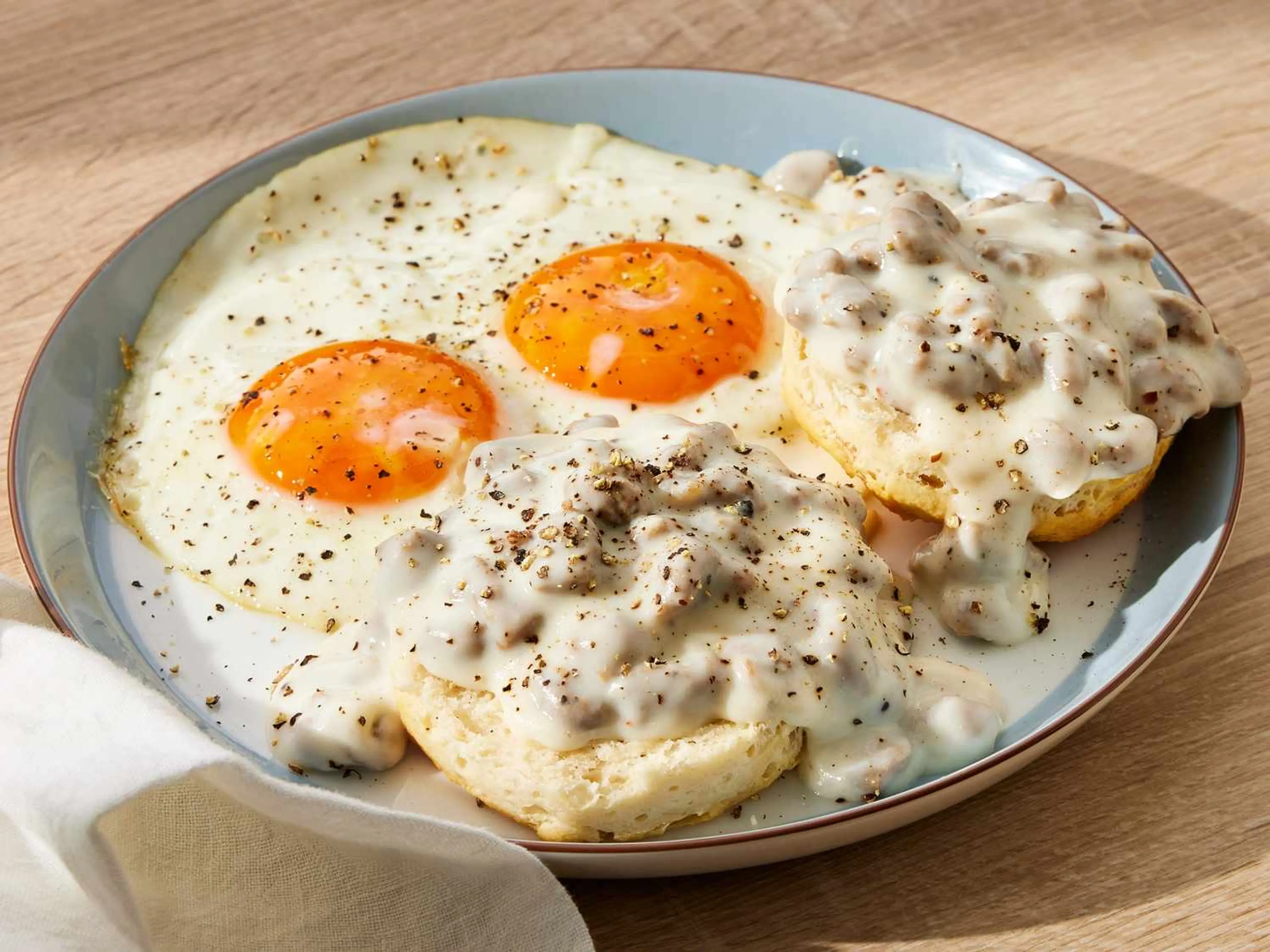 Easy Sausage Gravy and Biscuits