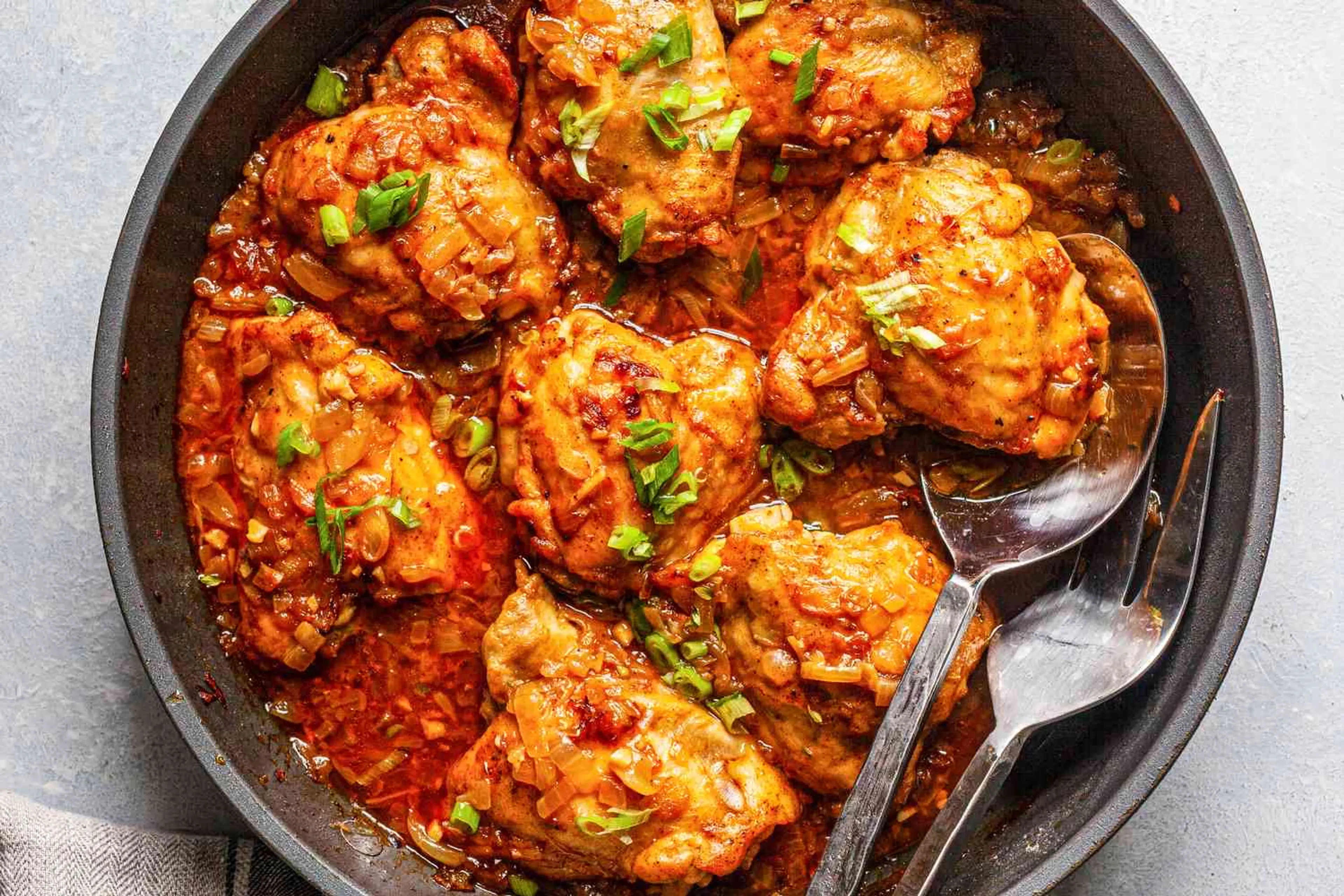 Smothered Chicken Thighs in Onion Gravy