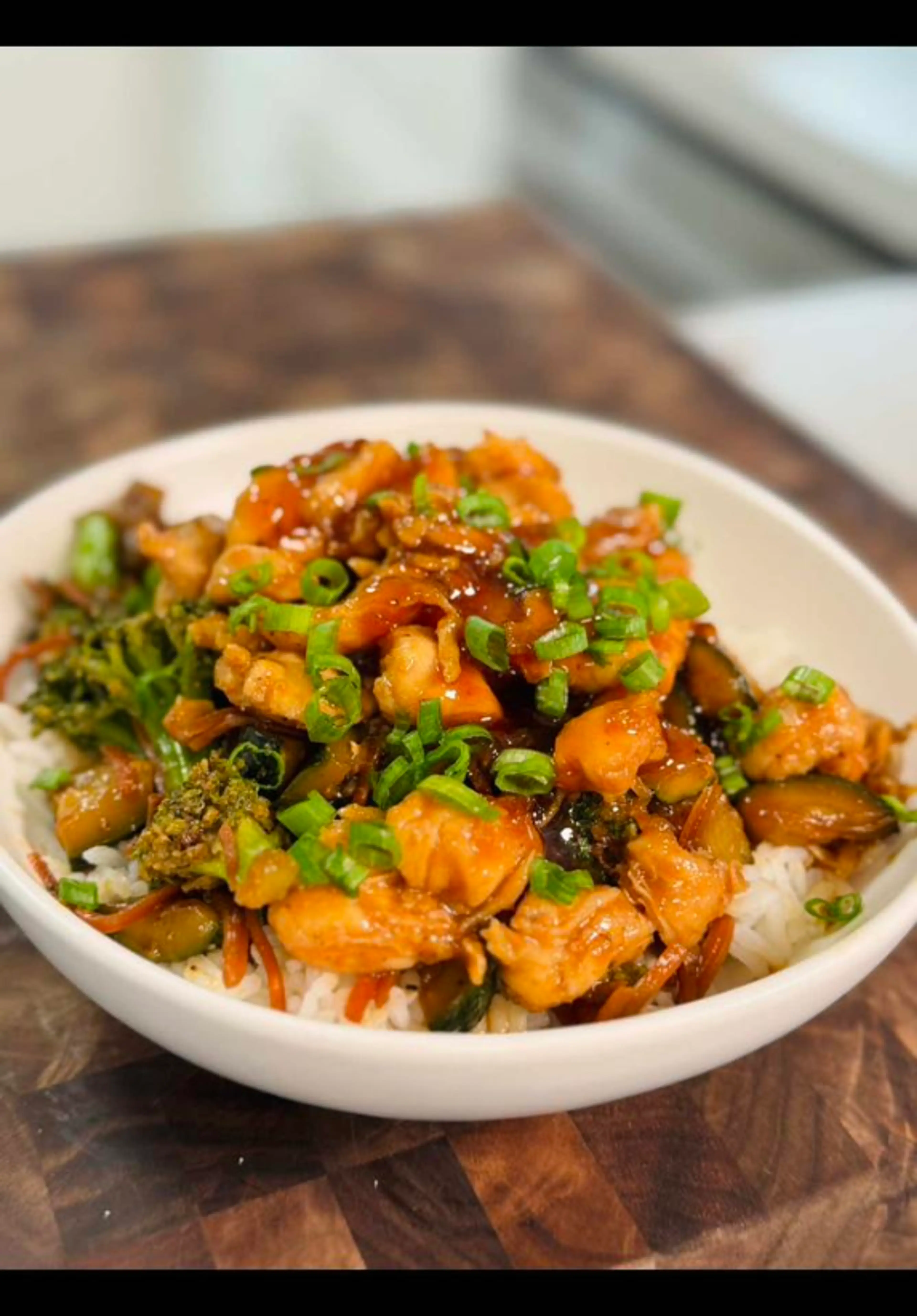 High Protein Spicy Honey Garlic Chicken Bowl