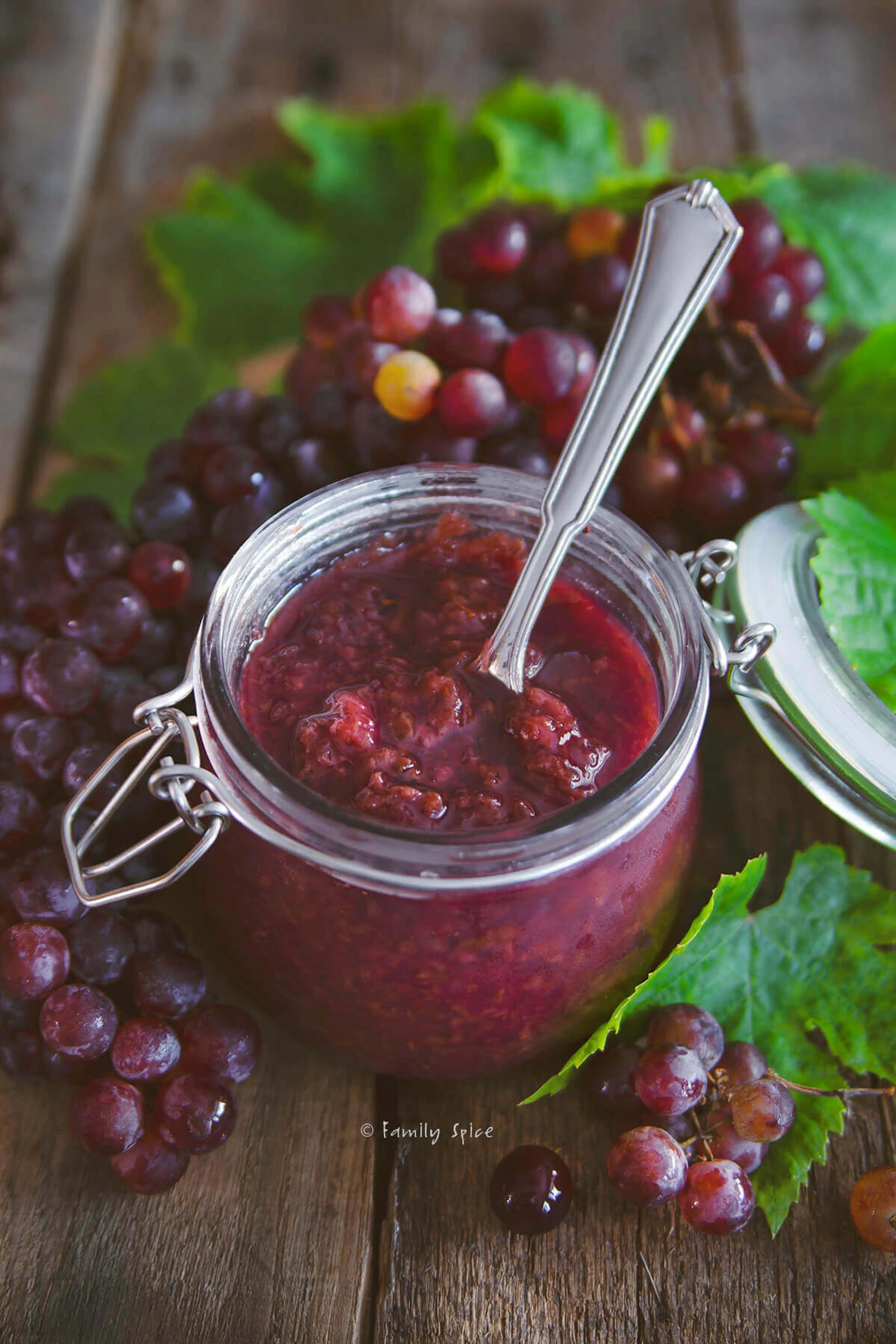 Homemade Grape Jam - No Pectin