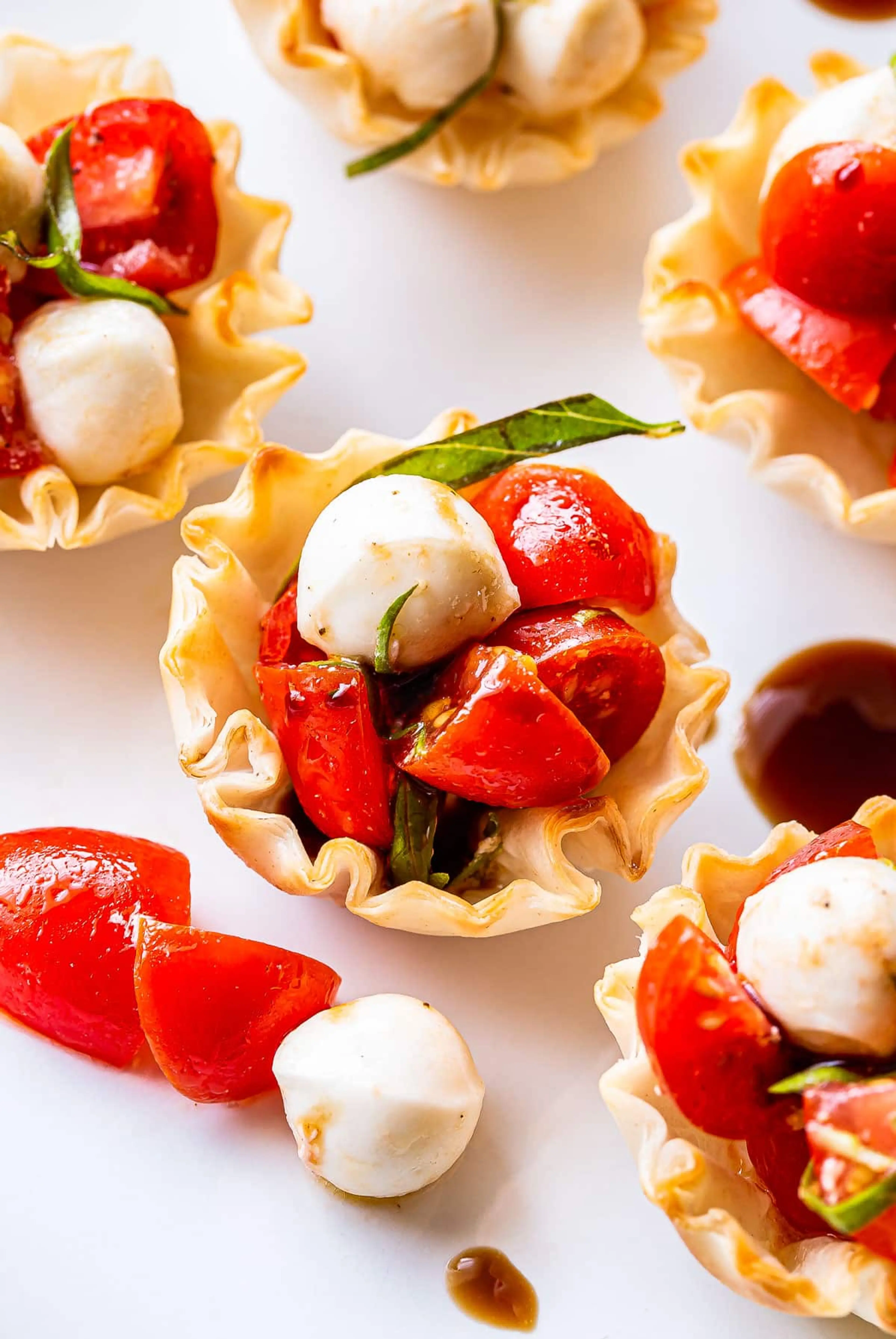 Mini Caprese Cups