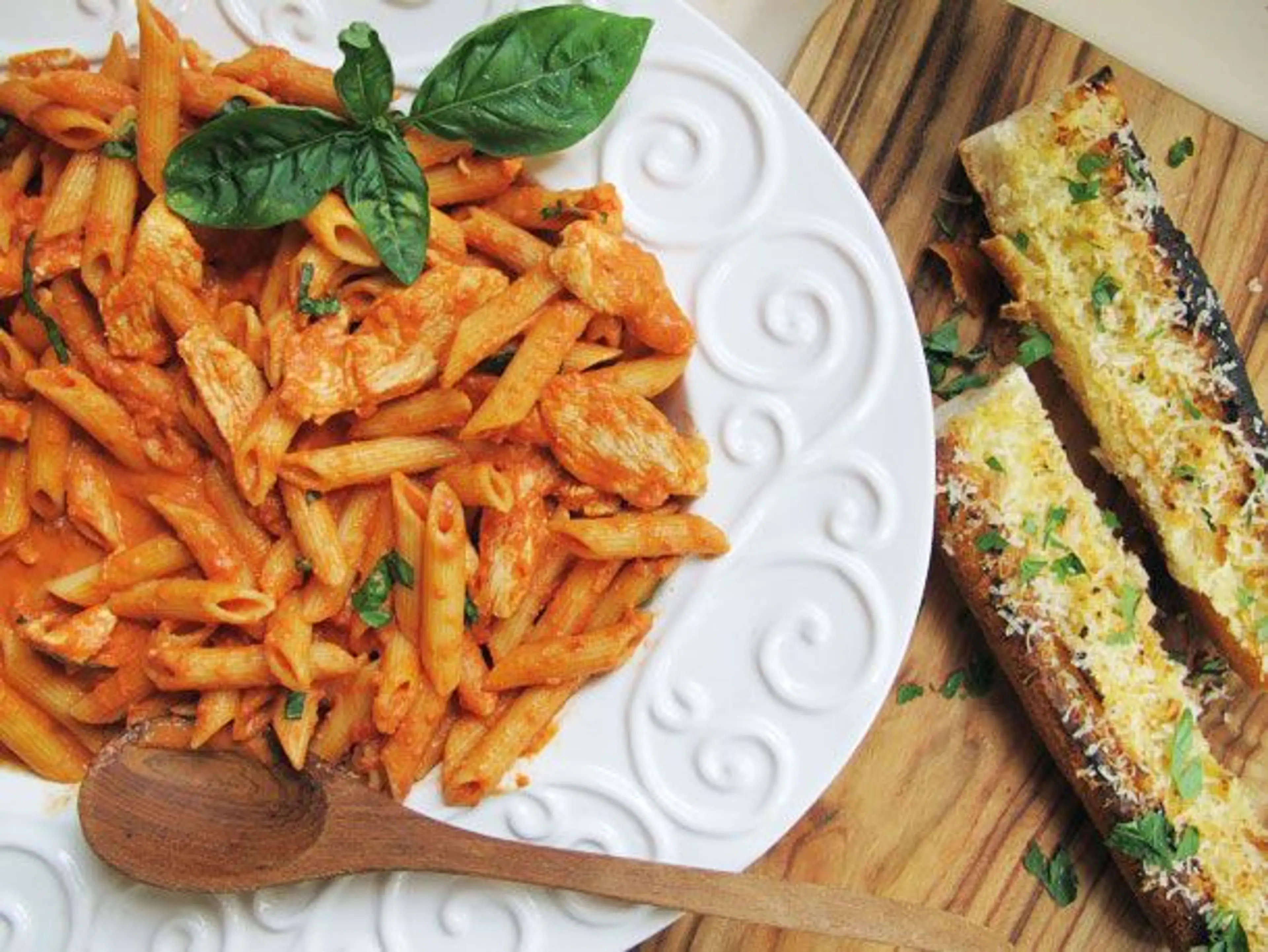 Chicken and Penne in Vodka Cream Sauce Recipe