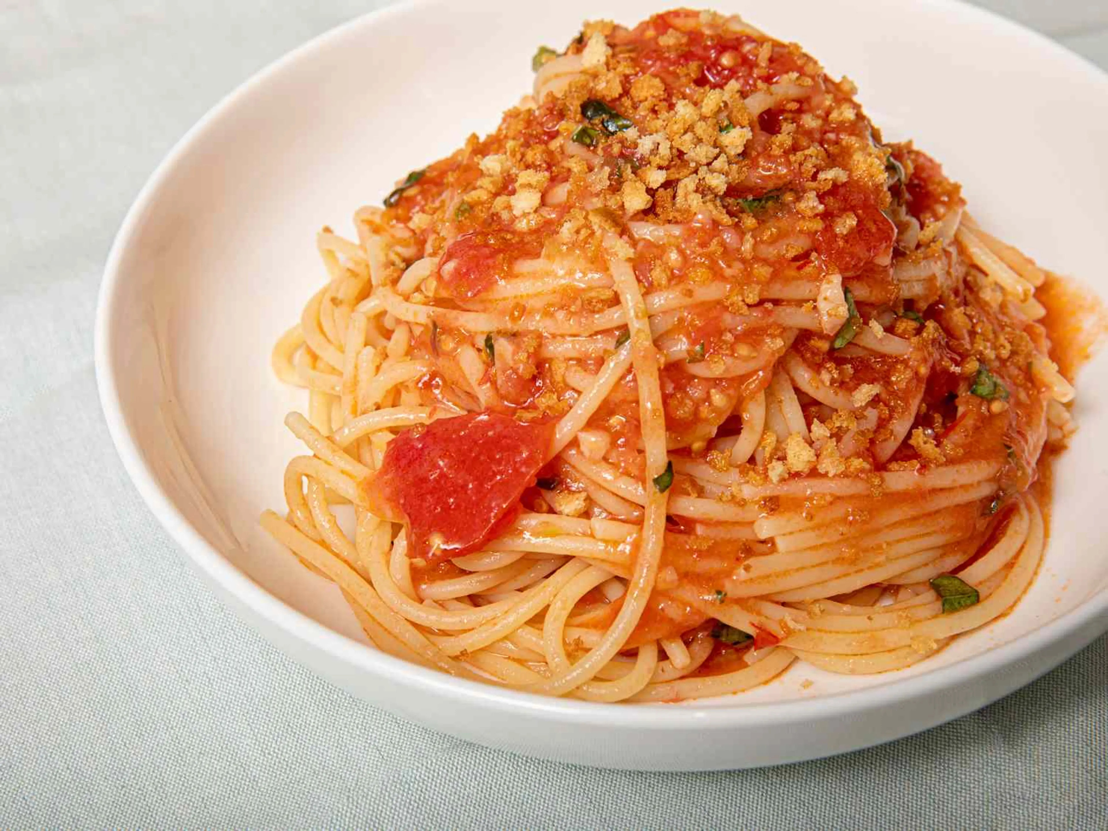 Sicilian-Style Spaghetti Alla Carrettiera (Fresh Tomato and