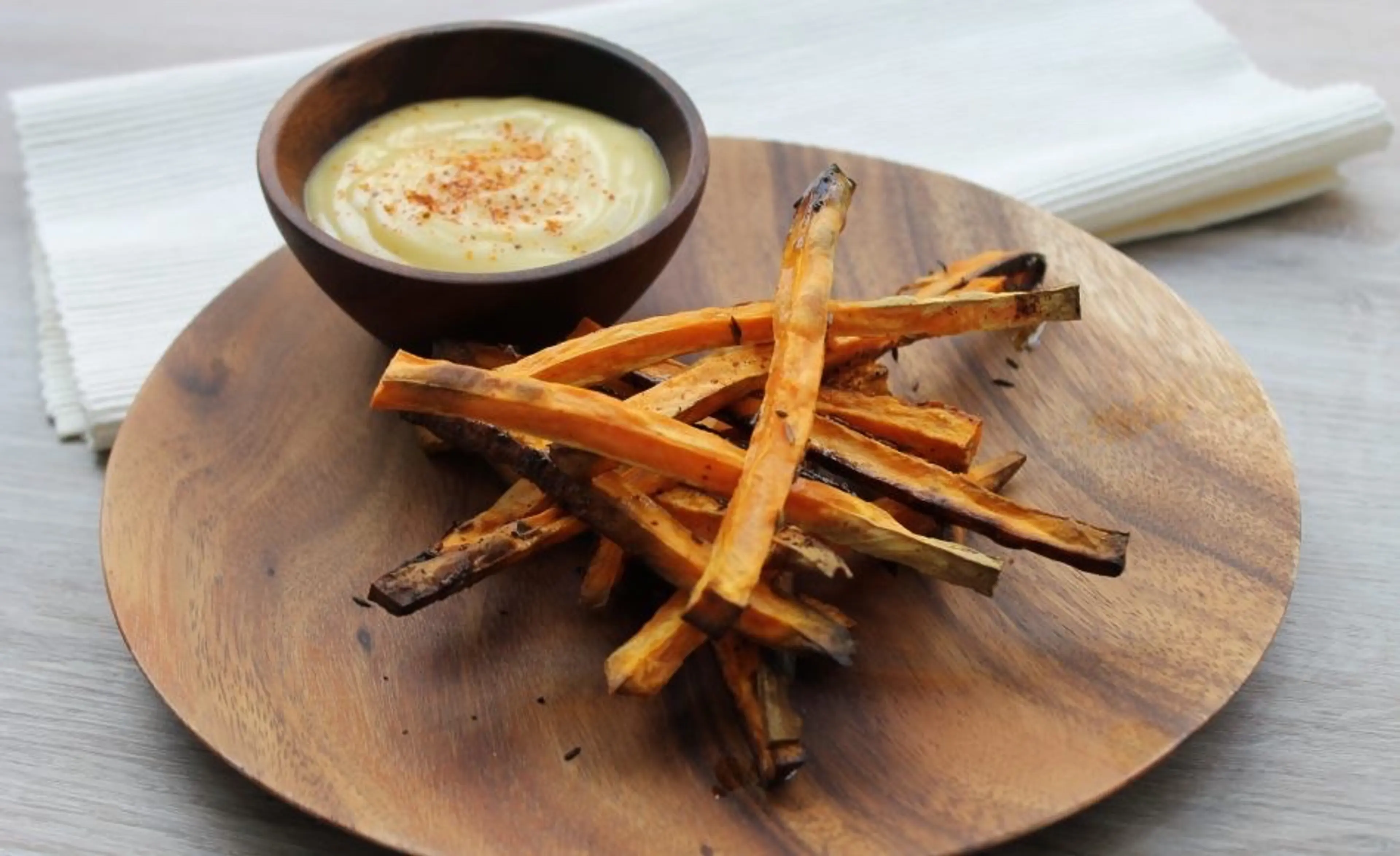 FRITES DE PATATE DOUCE AUX ÉPICES