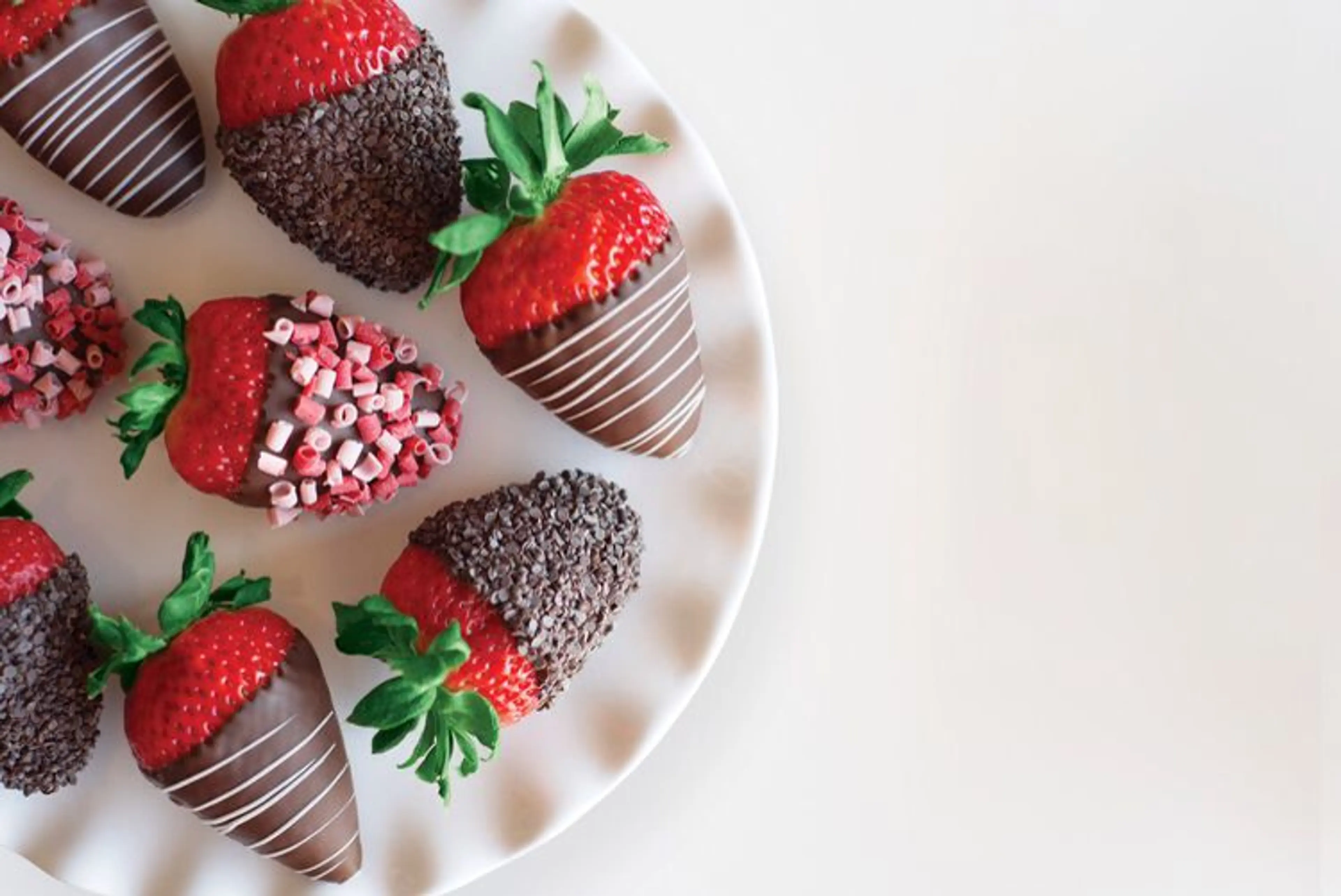 Sugar-Free, Chocolate-Dipped Strawberries