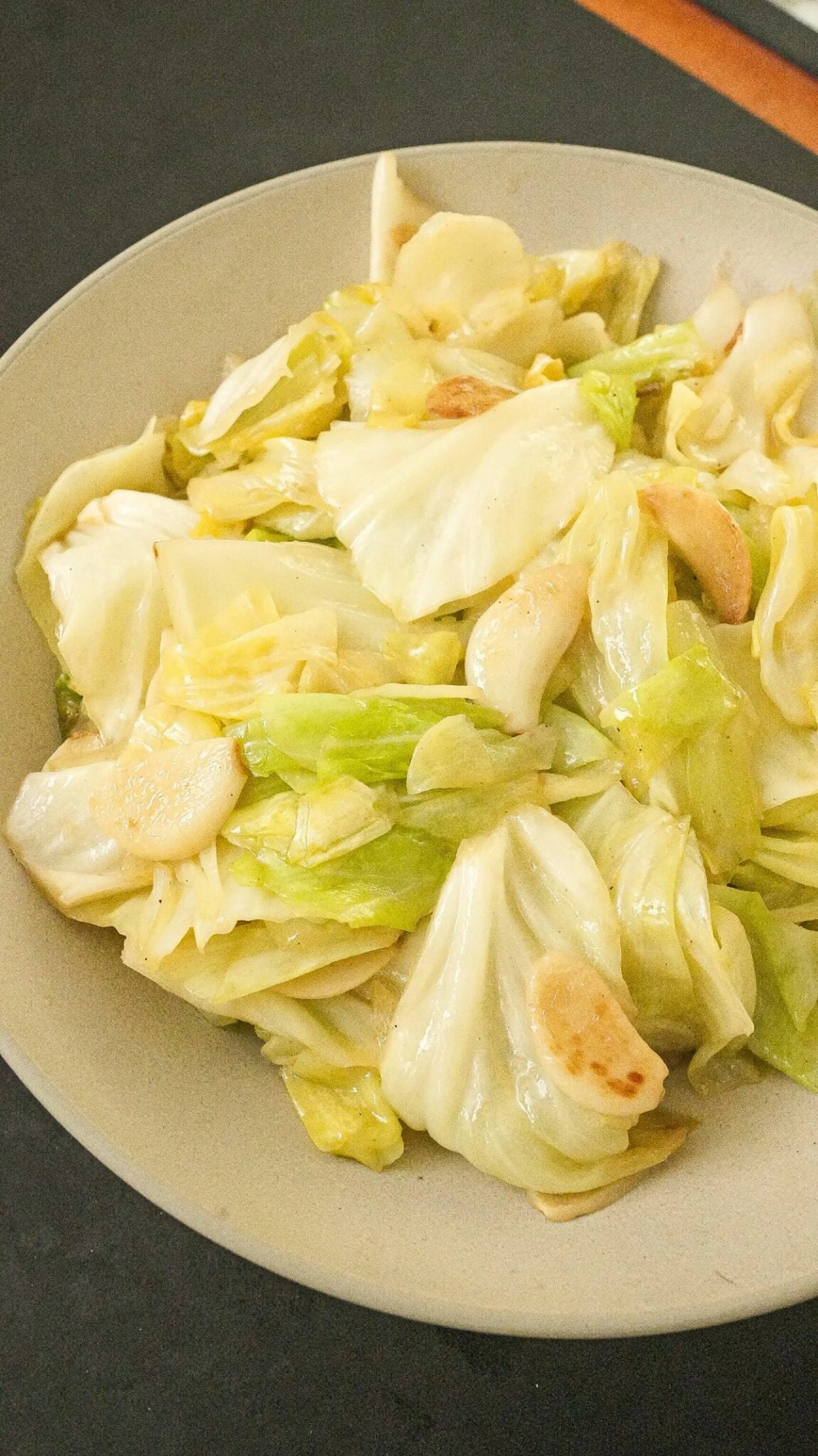 Din Tai Fung Taiwanese Cabbage with Garlic (VIDEO)