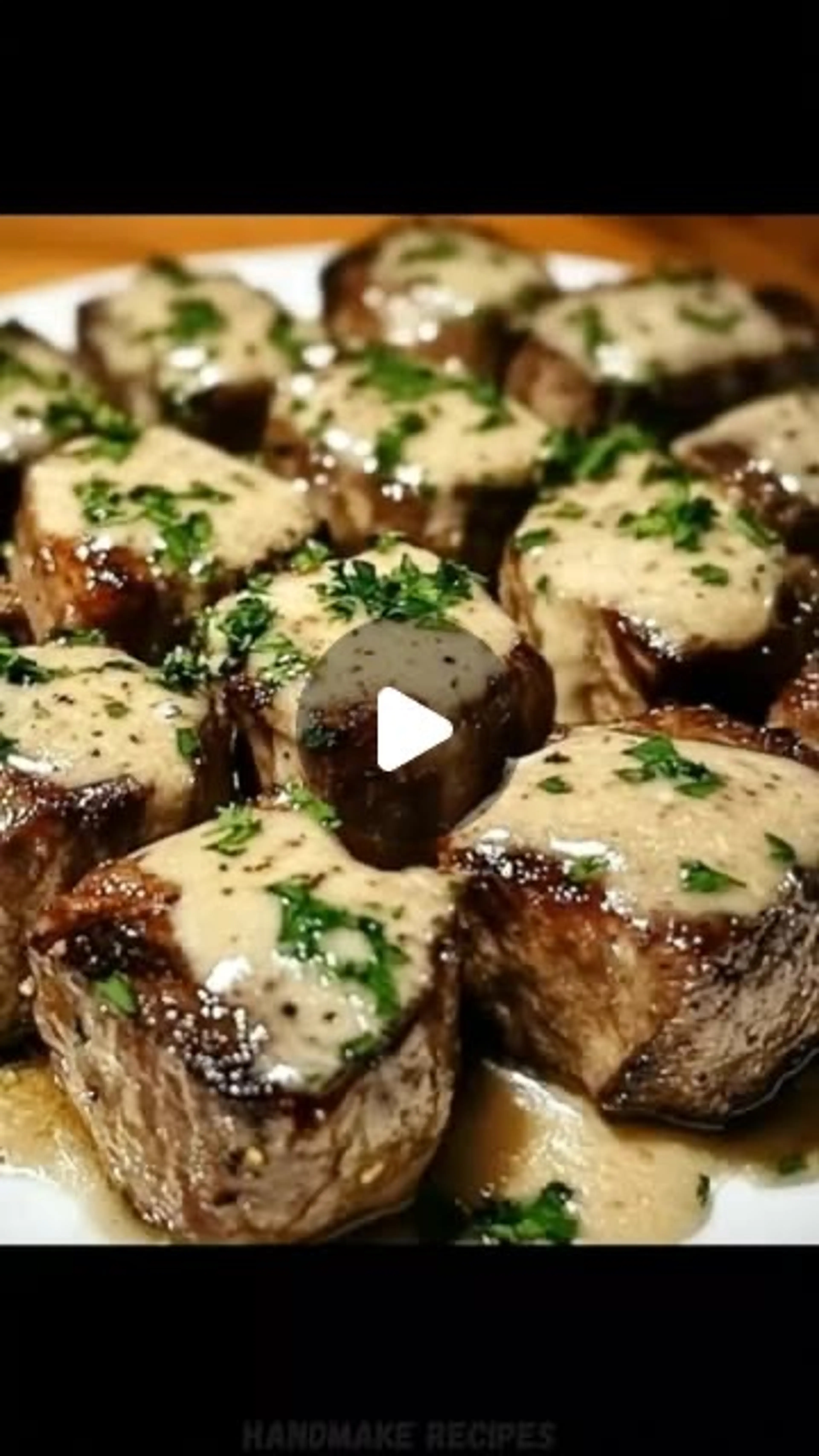 Tender Steak Bites in Garlic Butter with Creamy Parmesan Sau