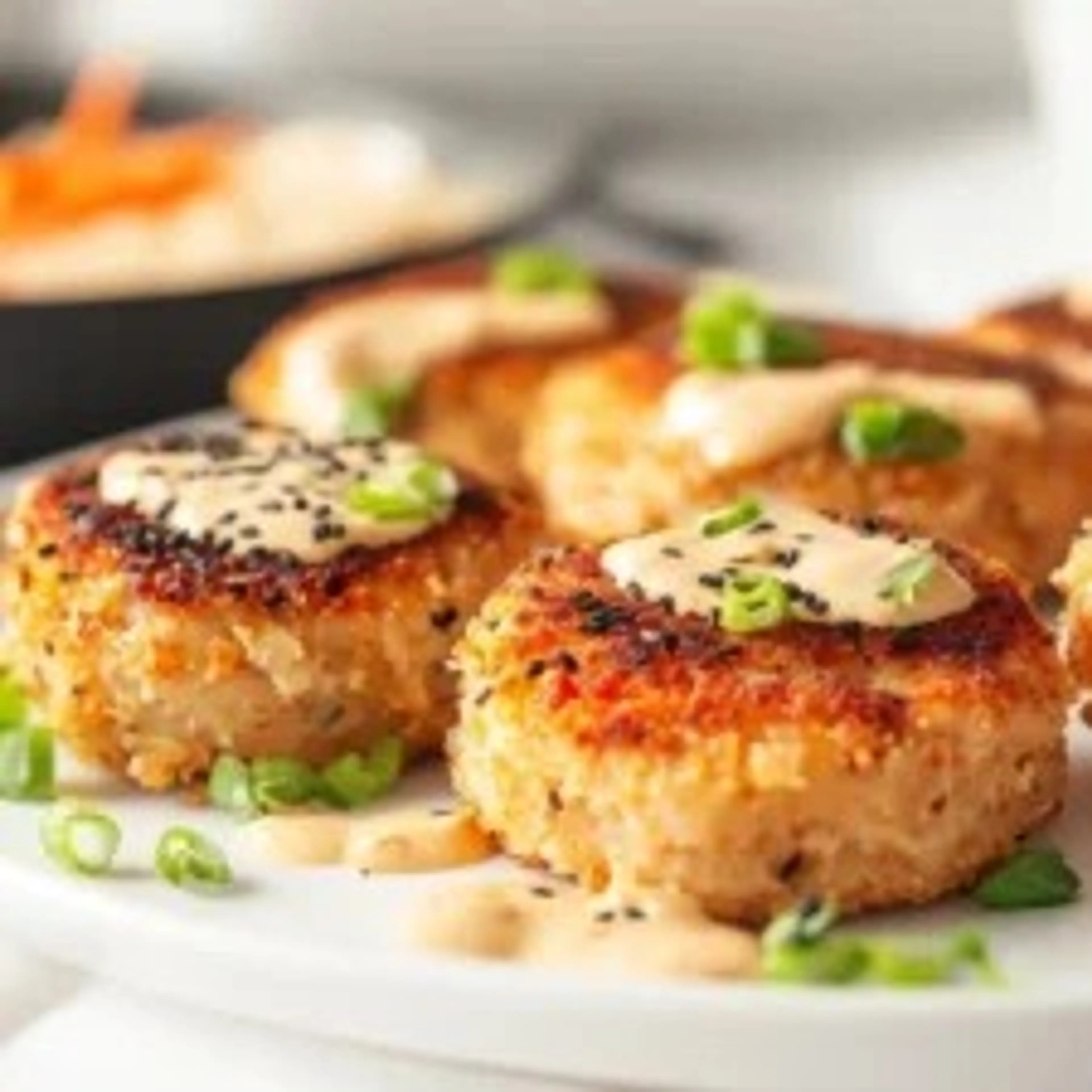 Bold Asian-Style Tuna Cakes with Spicy Mayo