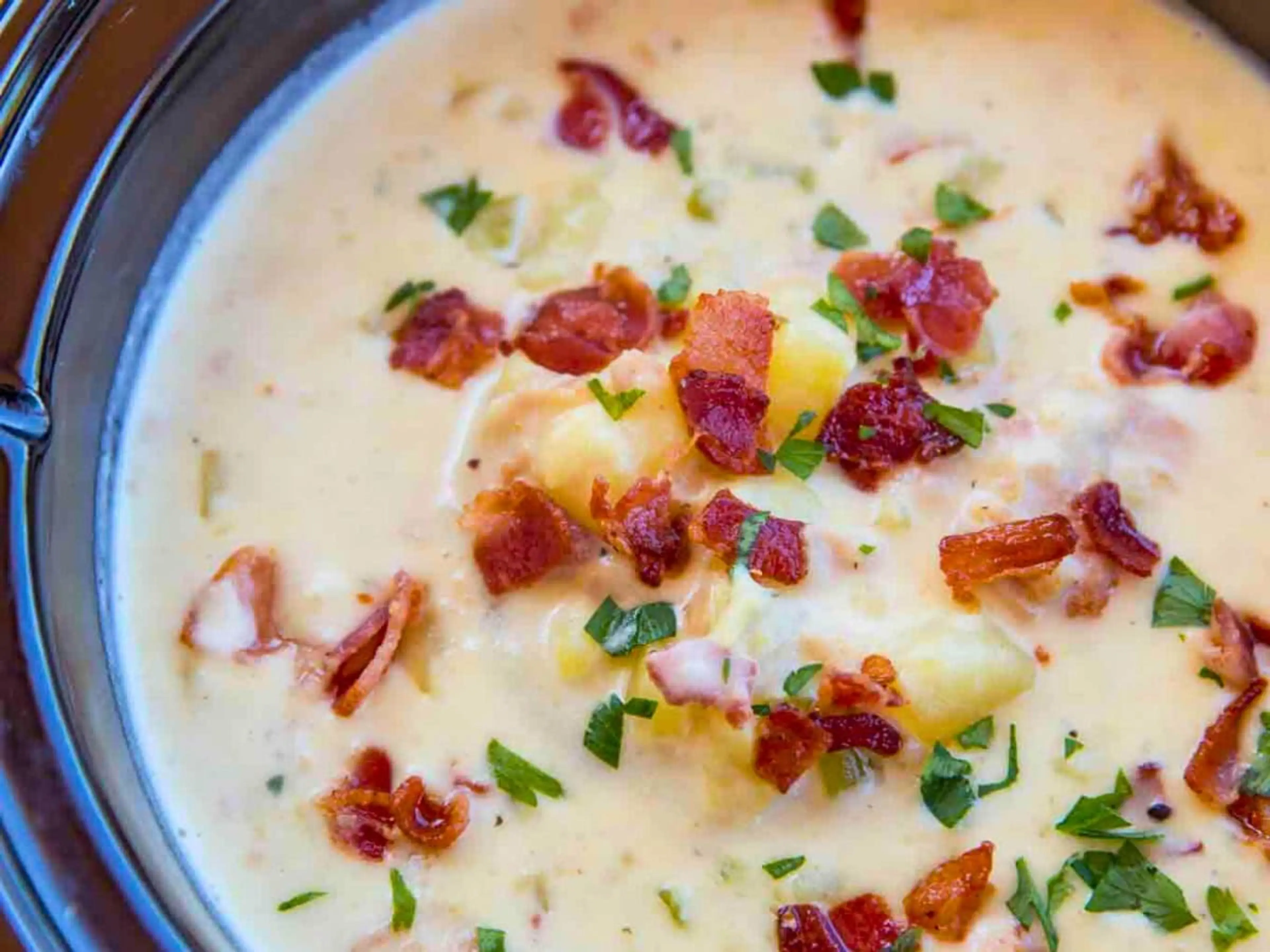 Slow Cooker Clam Chowder