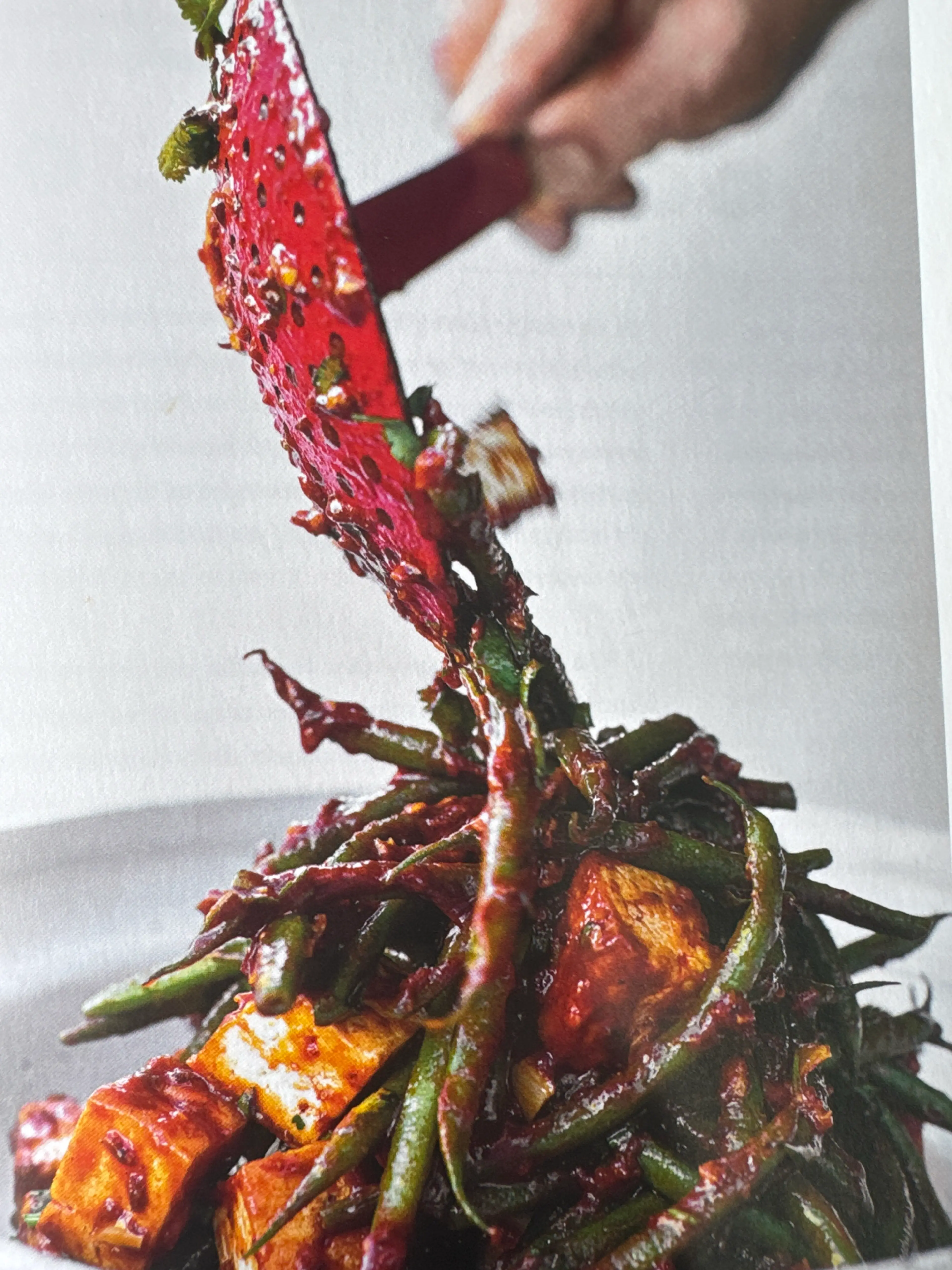 Tofu and French beans with chraimeh sauce