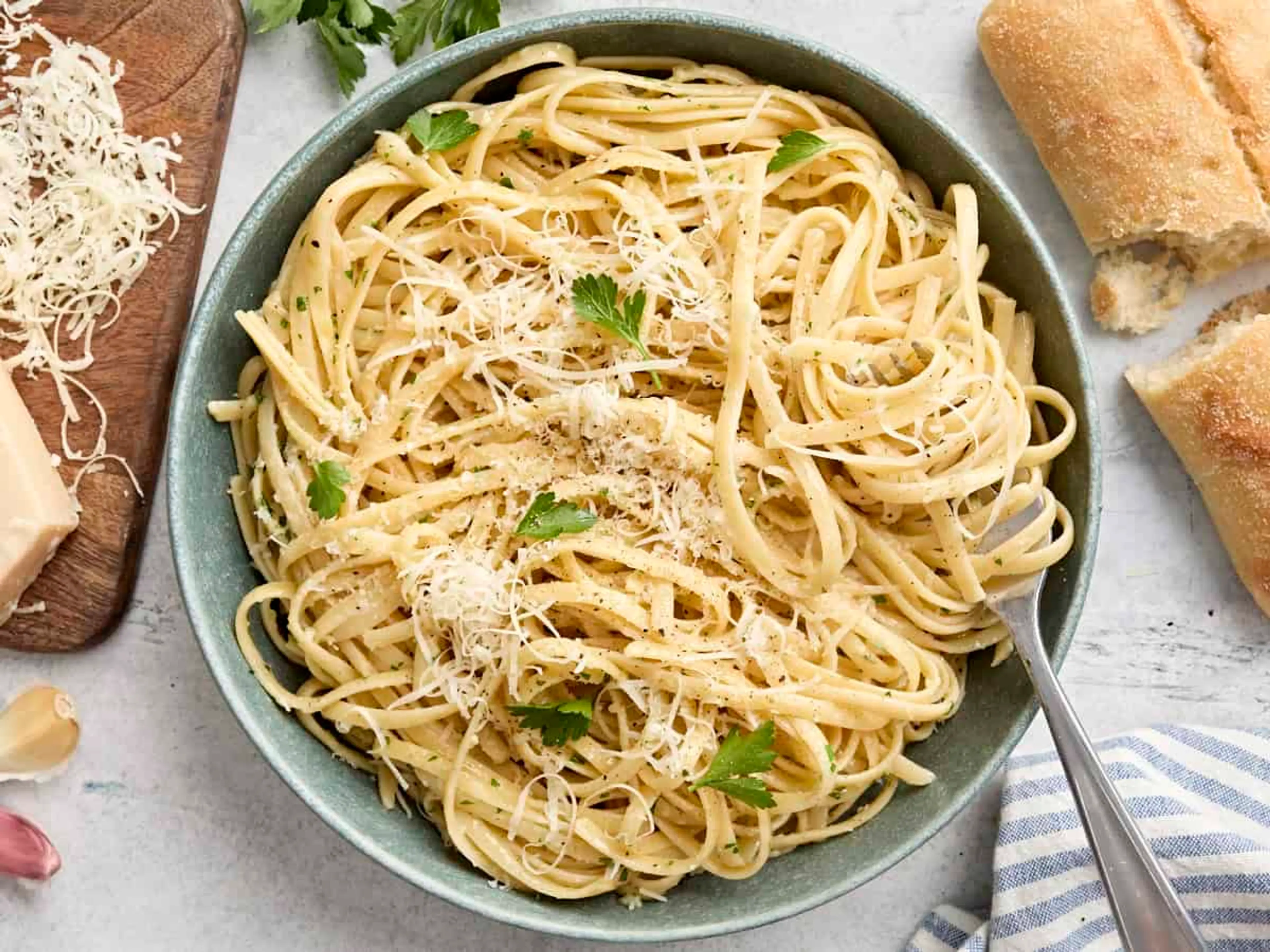 Traditional Fettuccine Alfredo