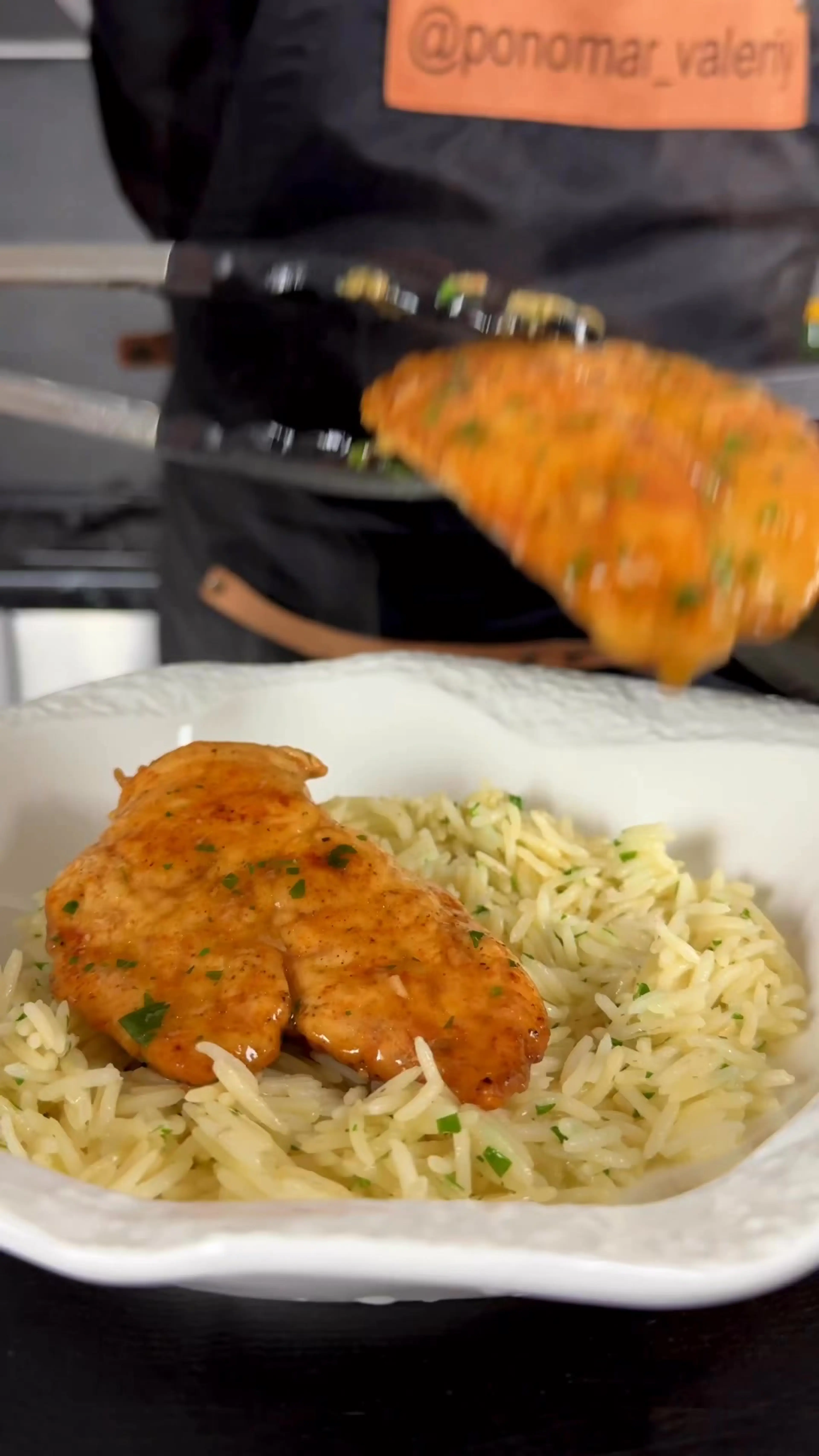 Куриная Грудка В Соусе На Сковороде