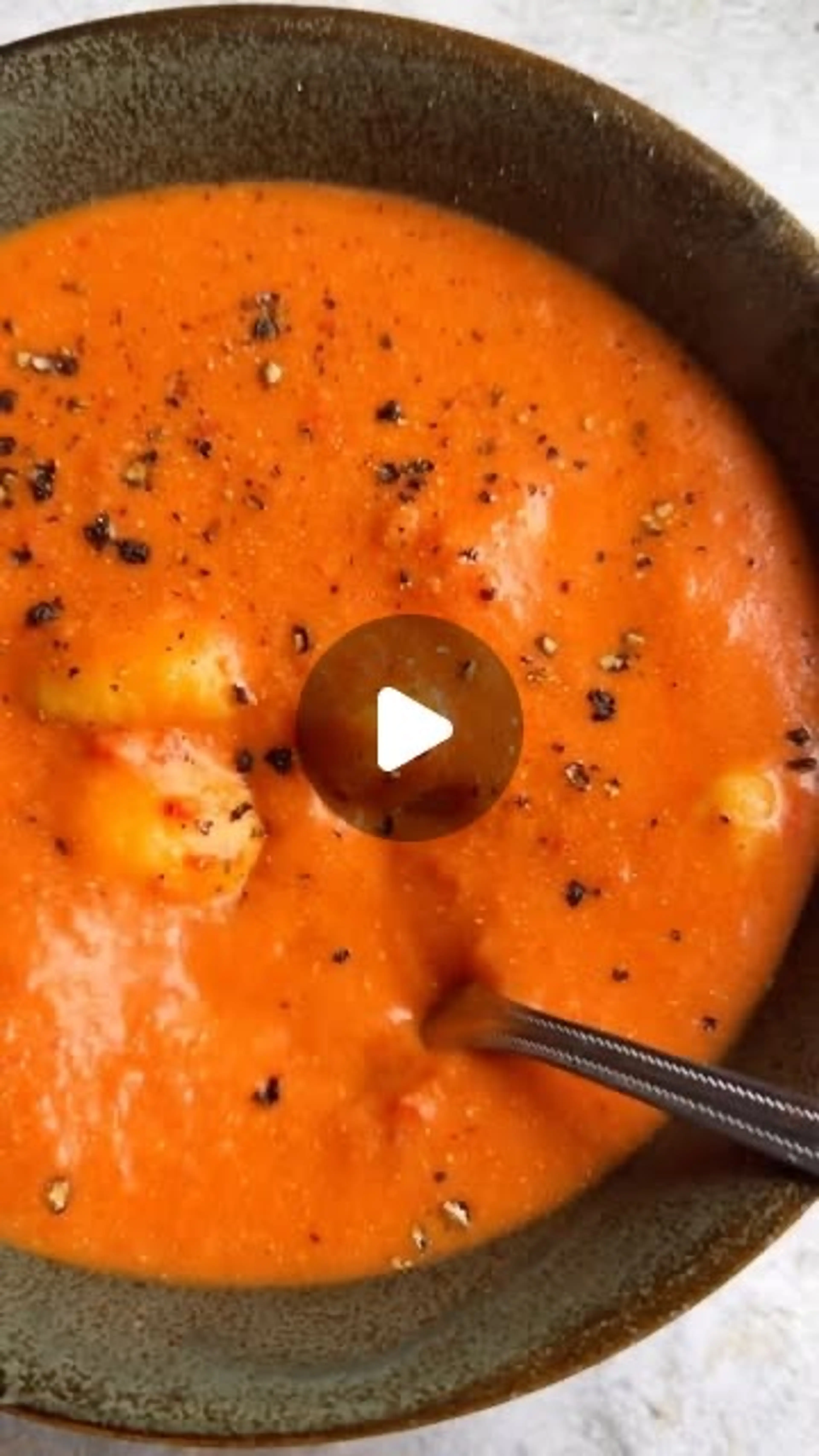 Creamy Tomato & Pepper Gnocchi Soup