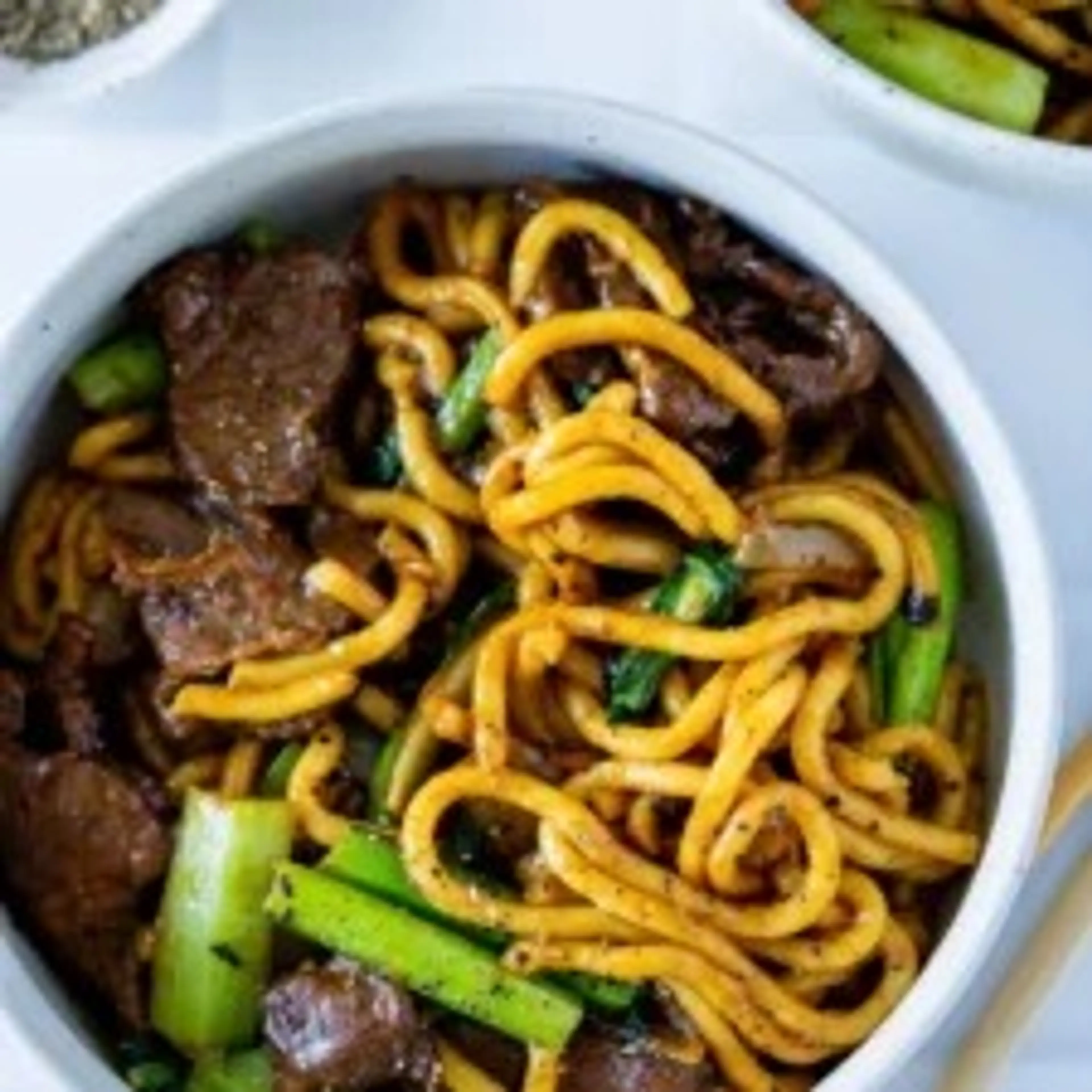 Black Pepper Beef Noodles