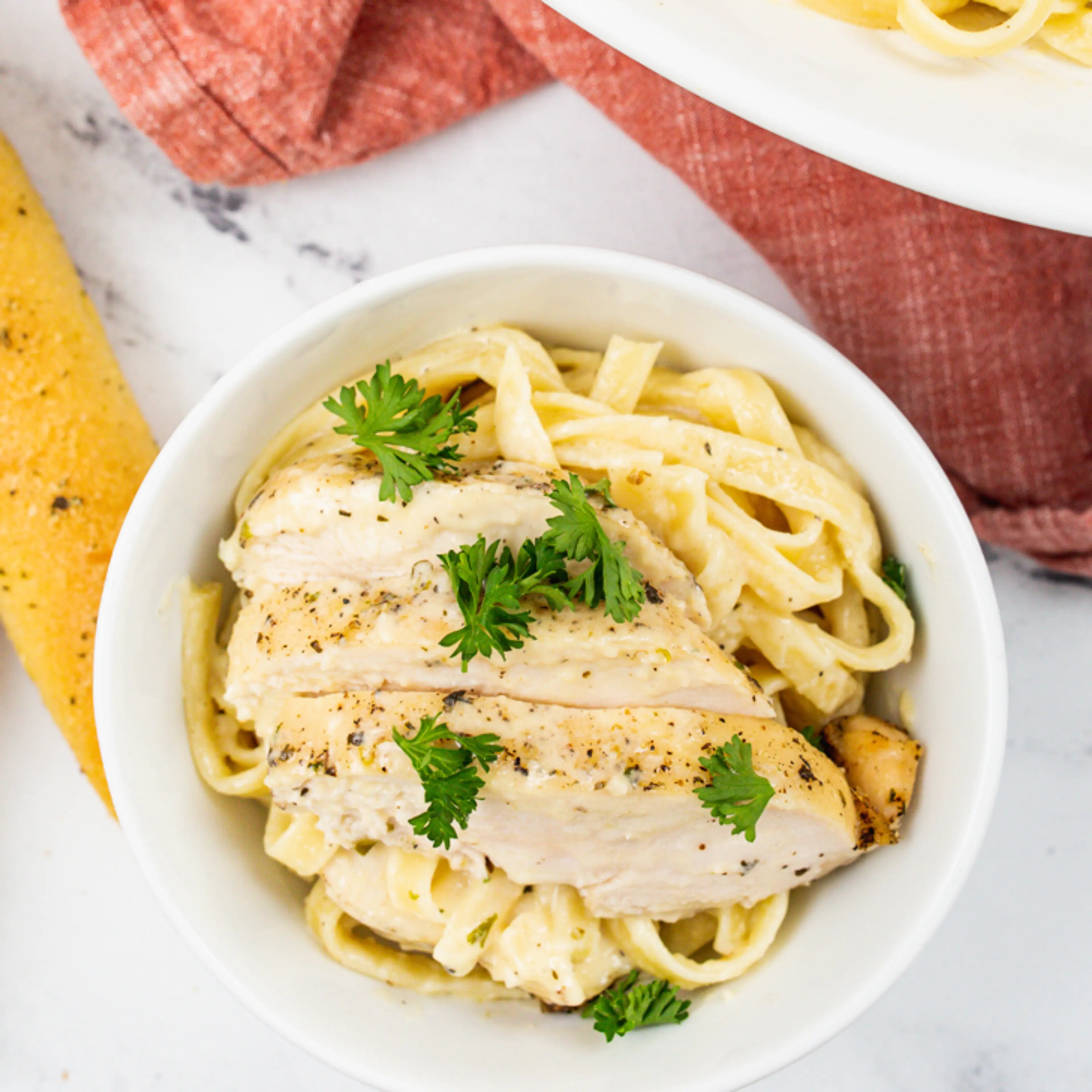 Applebee’s Chicken Fettuccine Alfredo Copycat Recipe