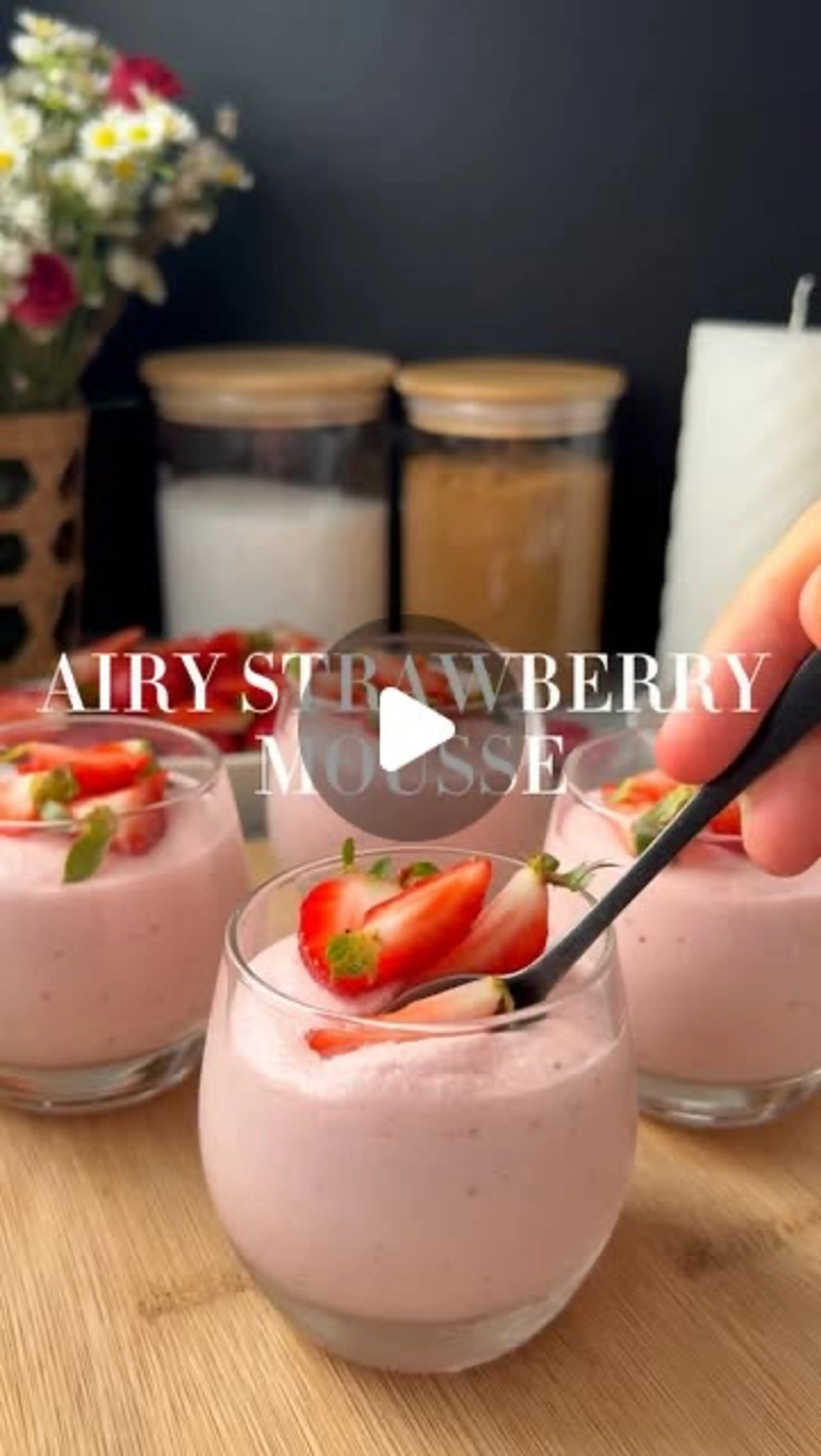 Strawberry Season Is Here : the Dreamiest Mousse