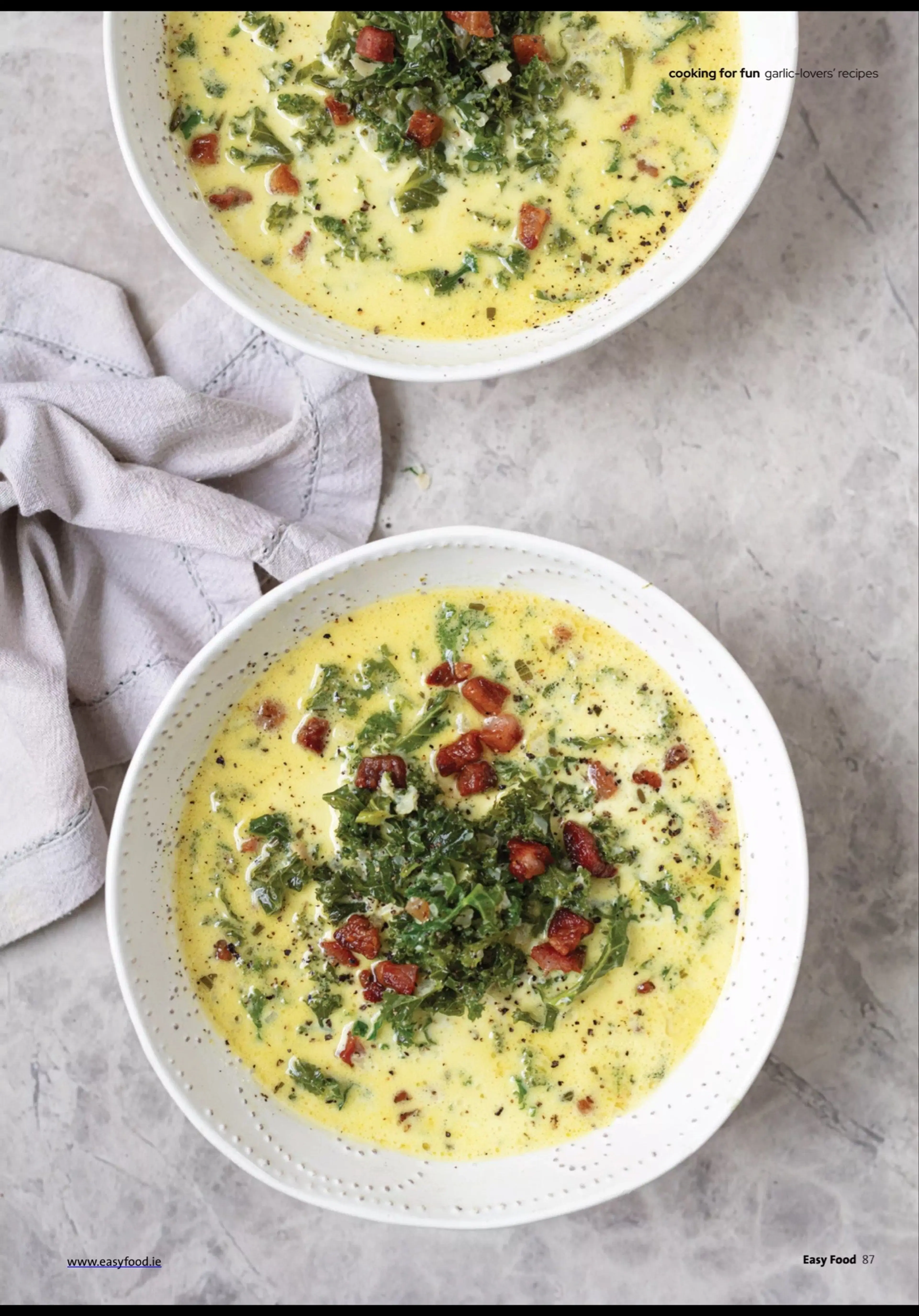 Creamy garlic soup