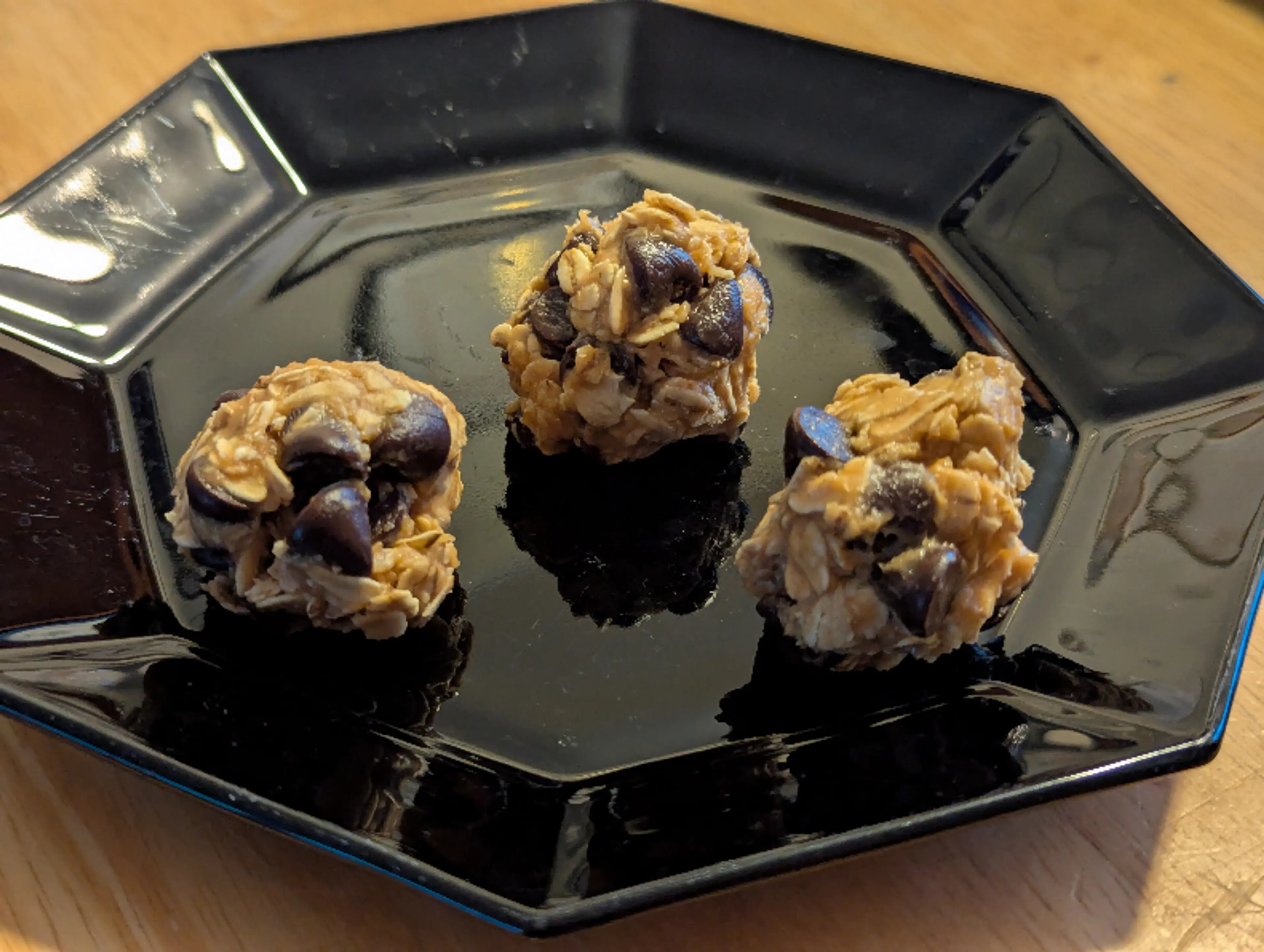 No Bake Oat Balls (Lactation Bites)