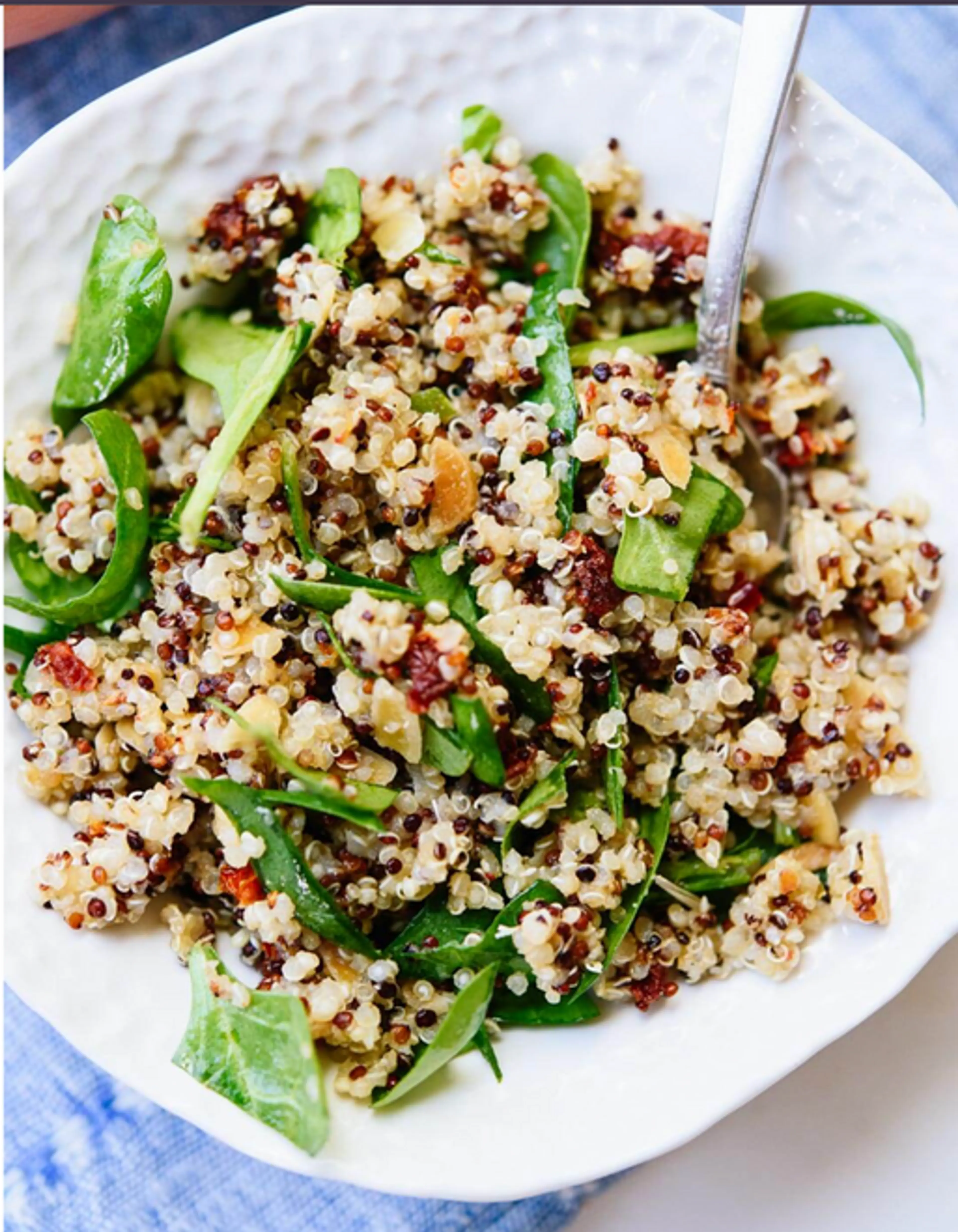 Sun-Dried Tomato, Spinach, and Quinoa Salad