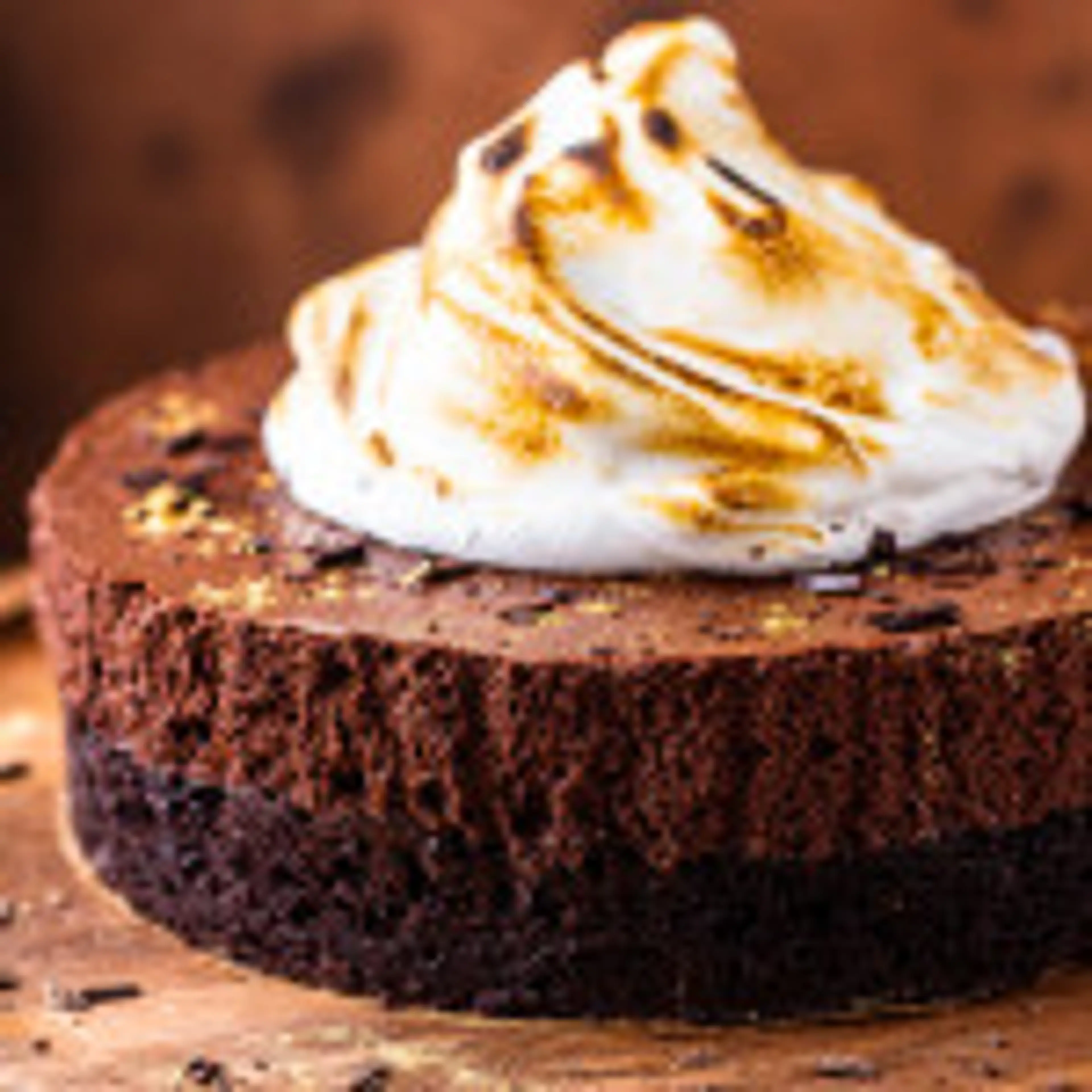Vegan chocolate mousse cake