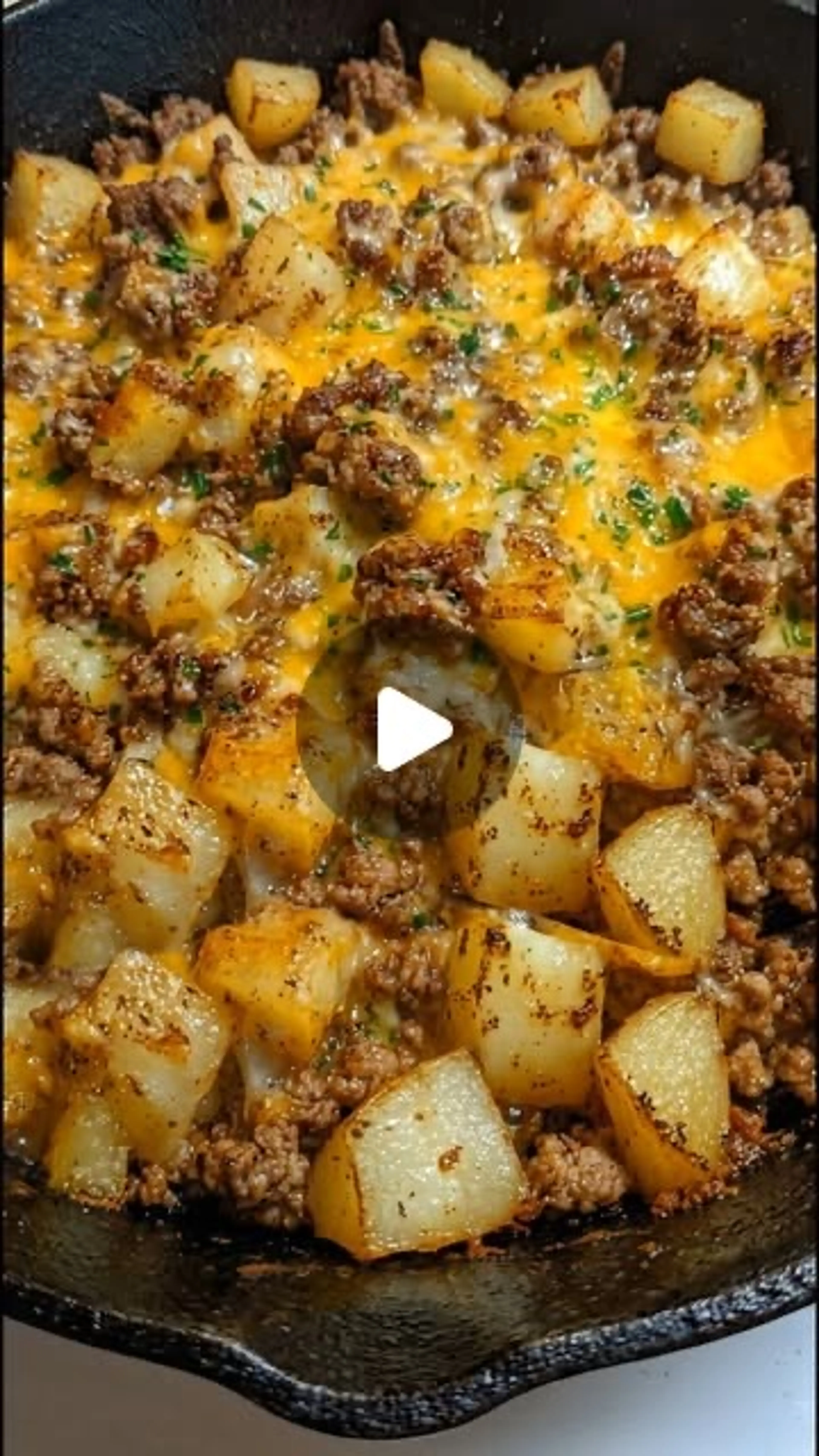 One-pan Cheesy Meat & Potato Skillet