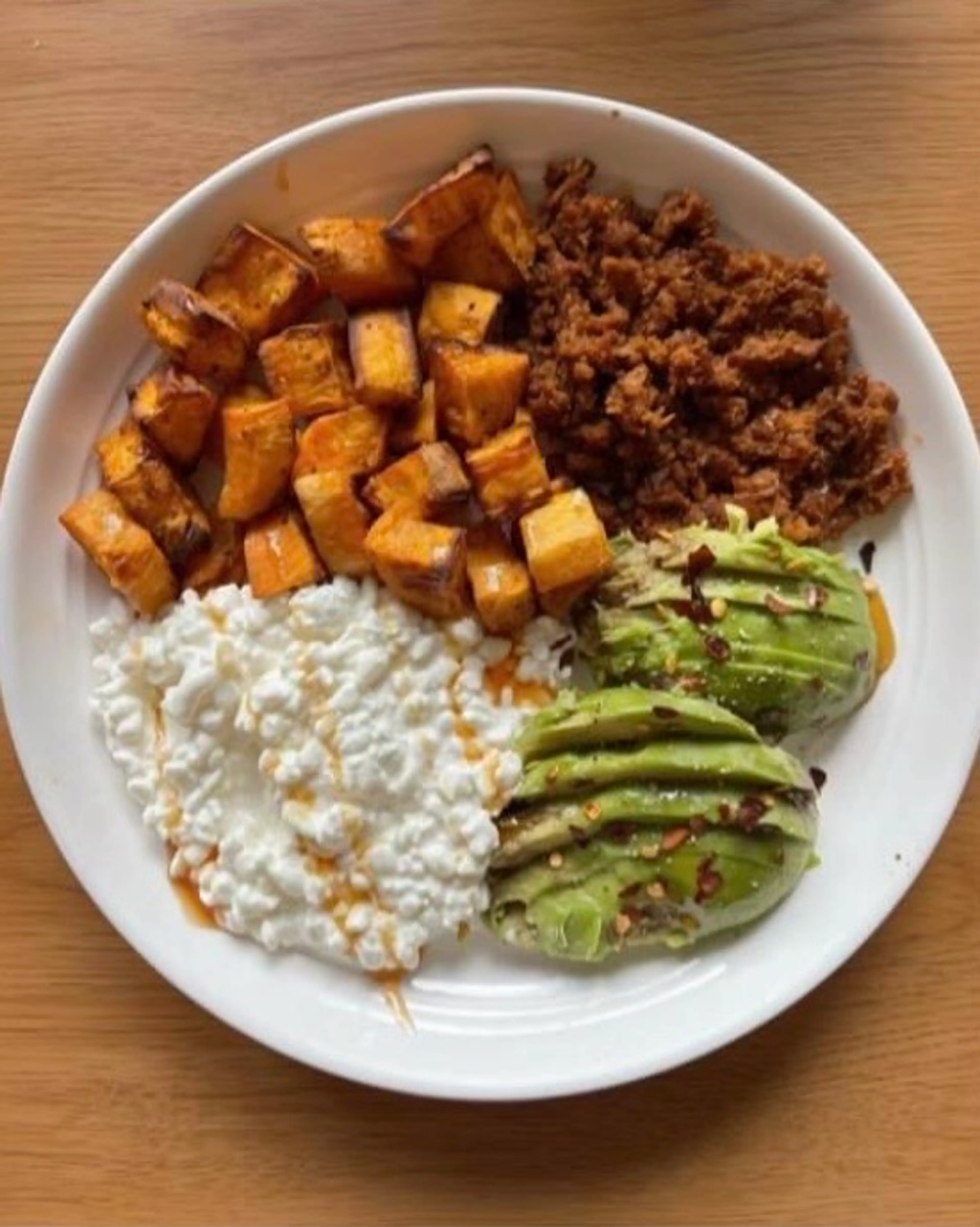 Sweet Potato Cottage Cheese Beef Bowl