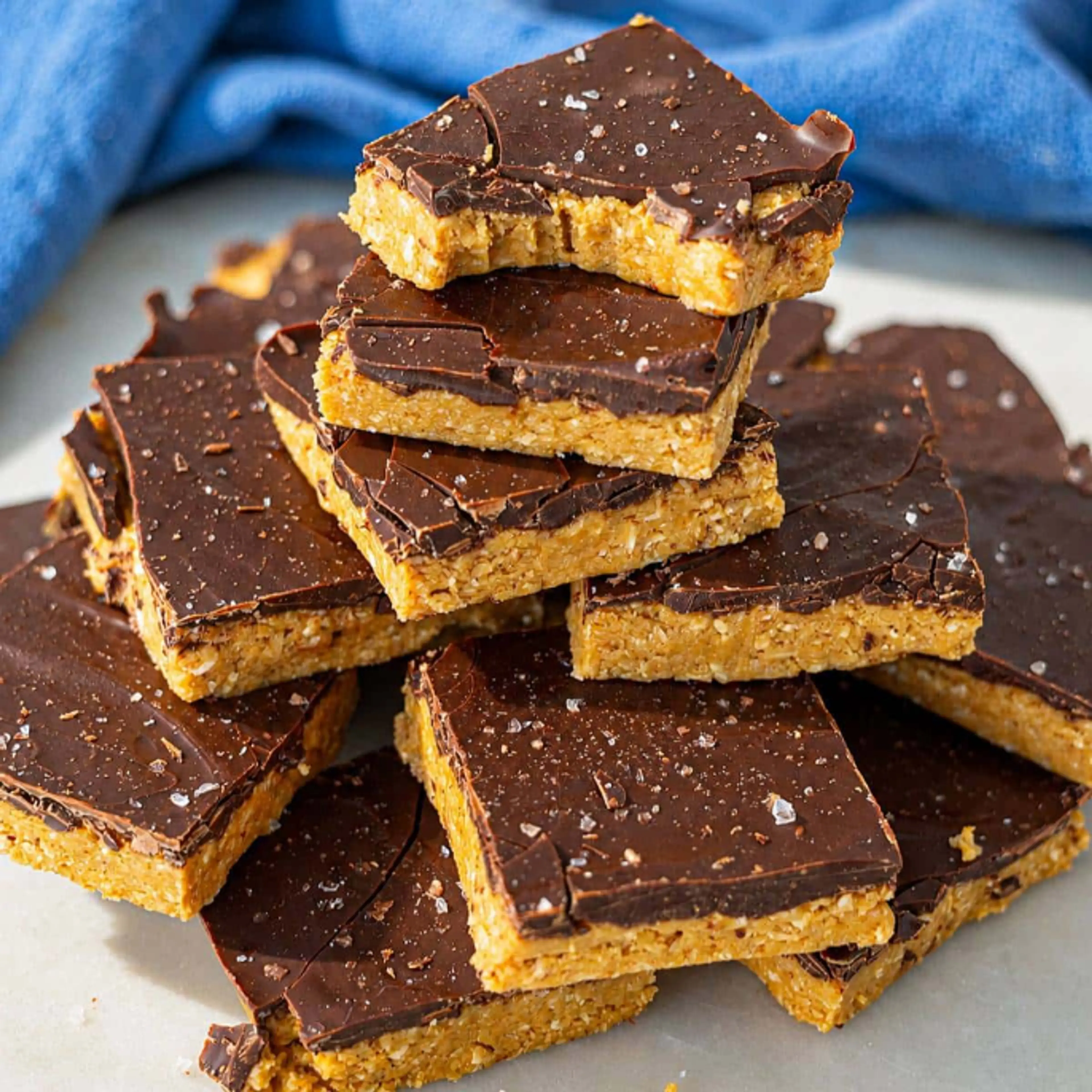 Healthy Peanut Butter Bars (No-Bake, Made with Oats)