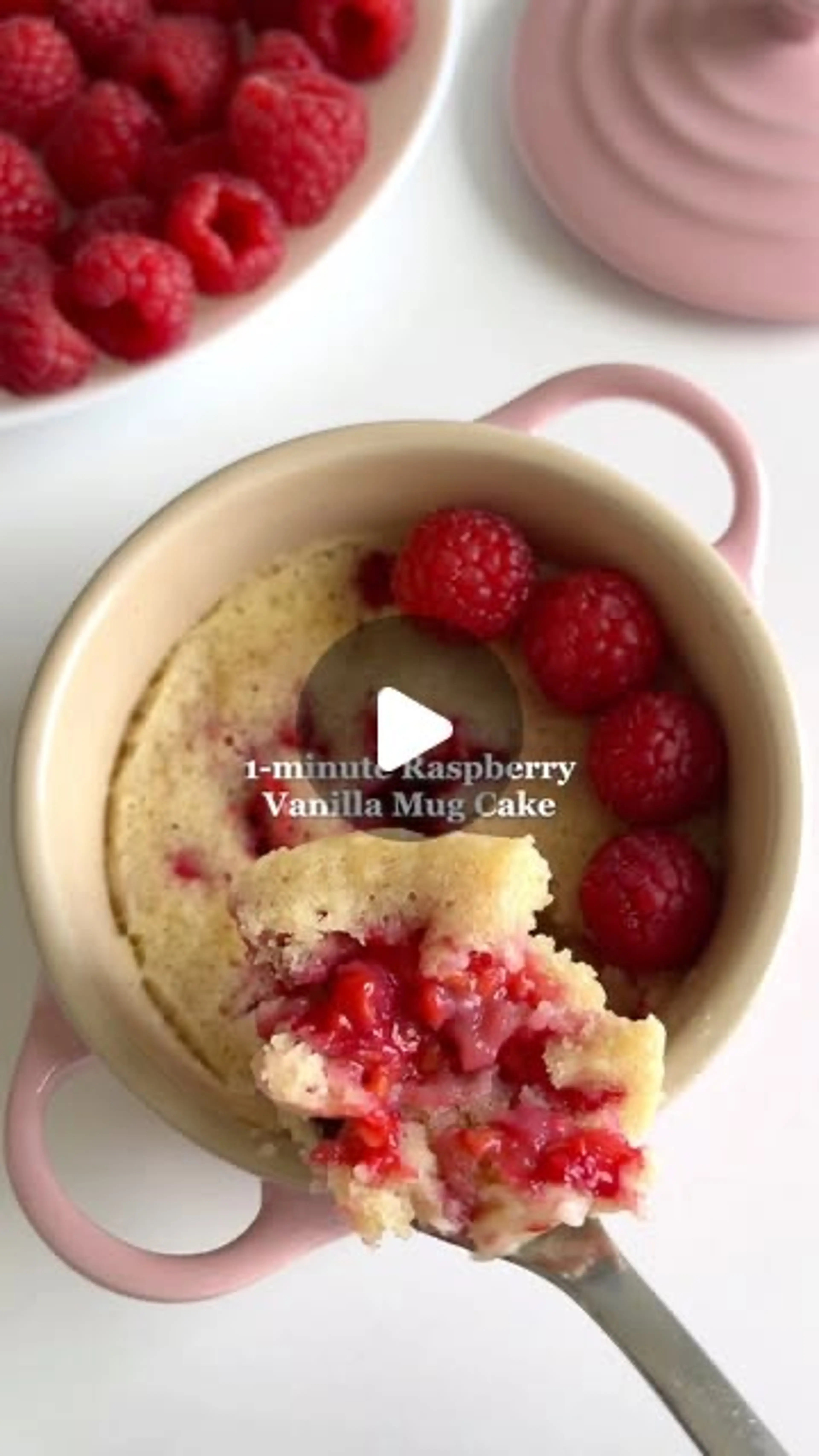 1-minute Raspberry Vanilla Mug Cake