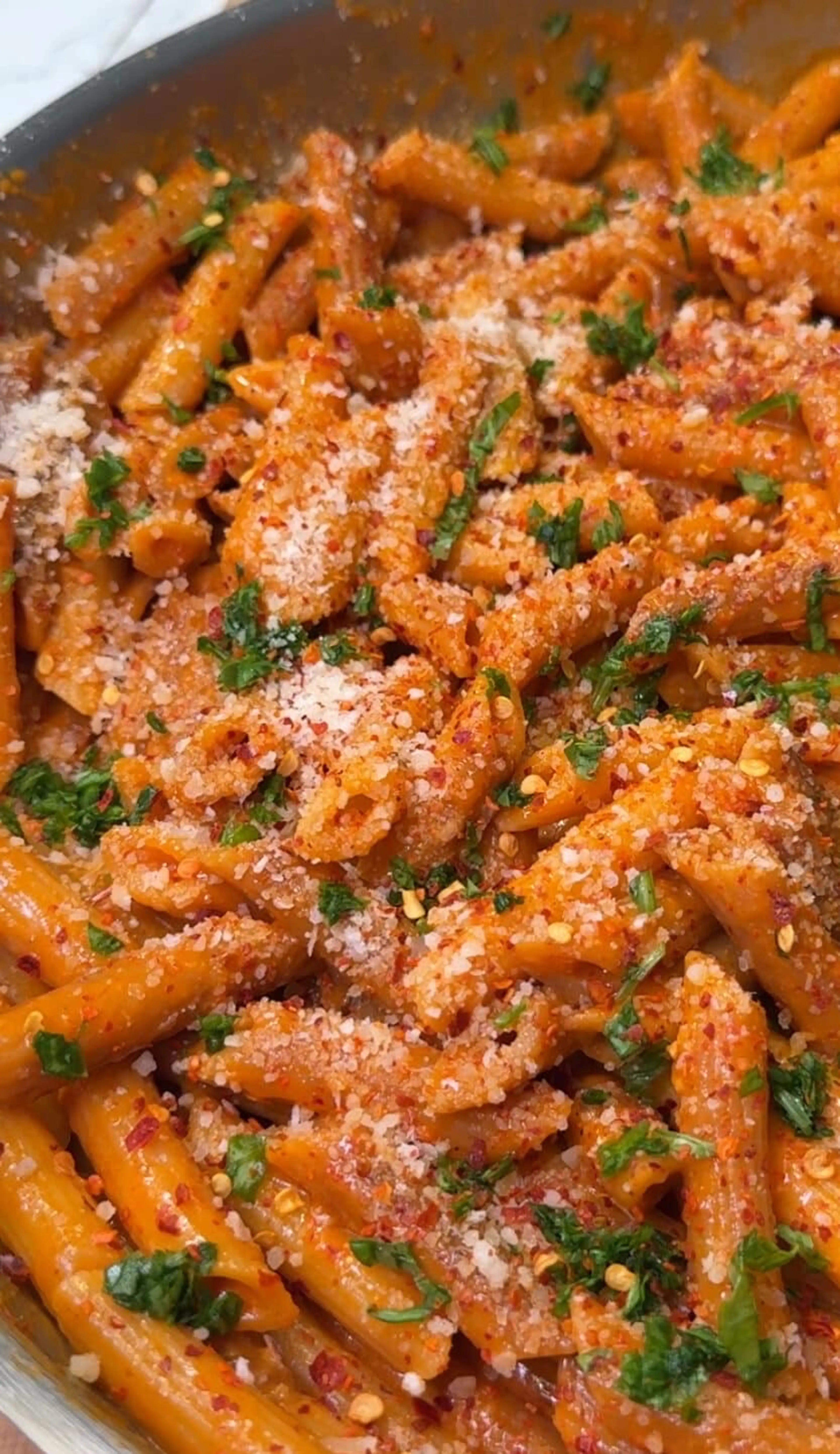 Toasted One-Pot Creamy Tomato Garlic Pasta