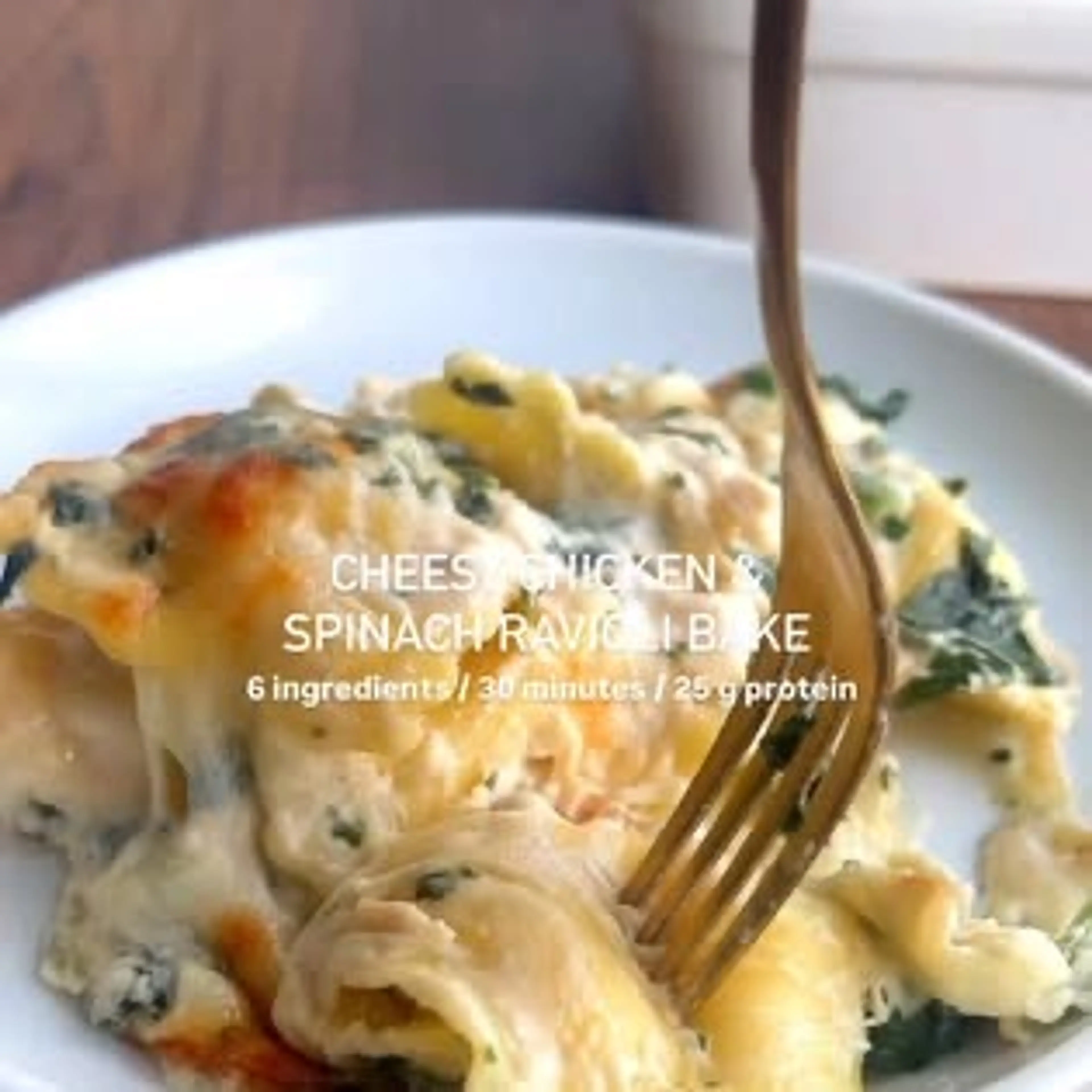 Cheesy Chicken & Spinach Ravioli Bake