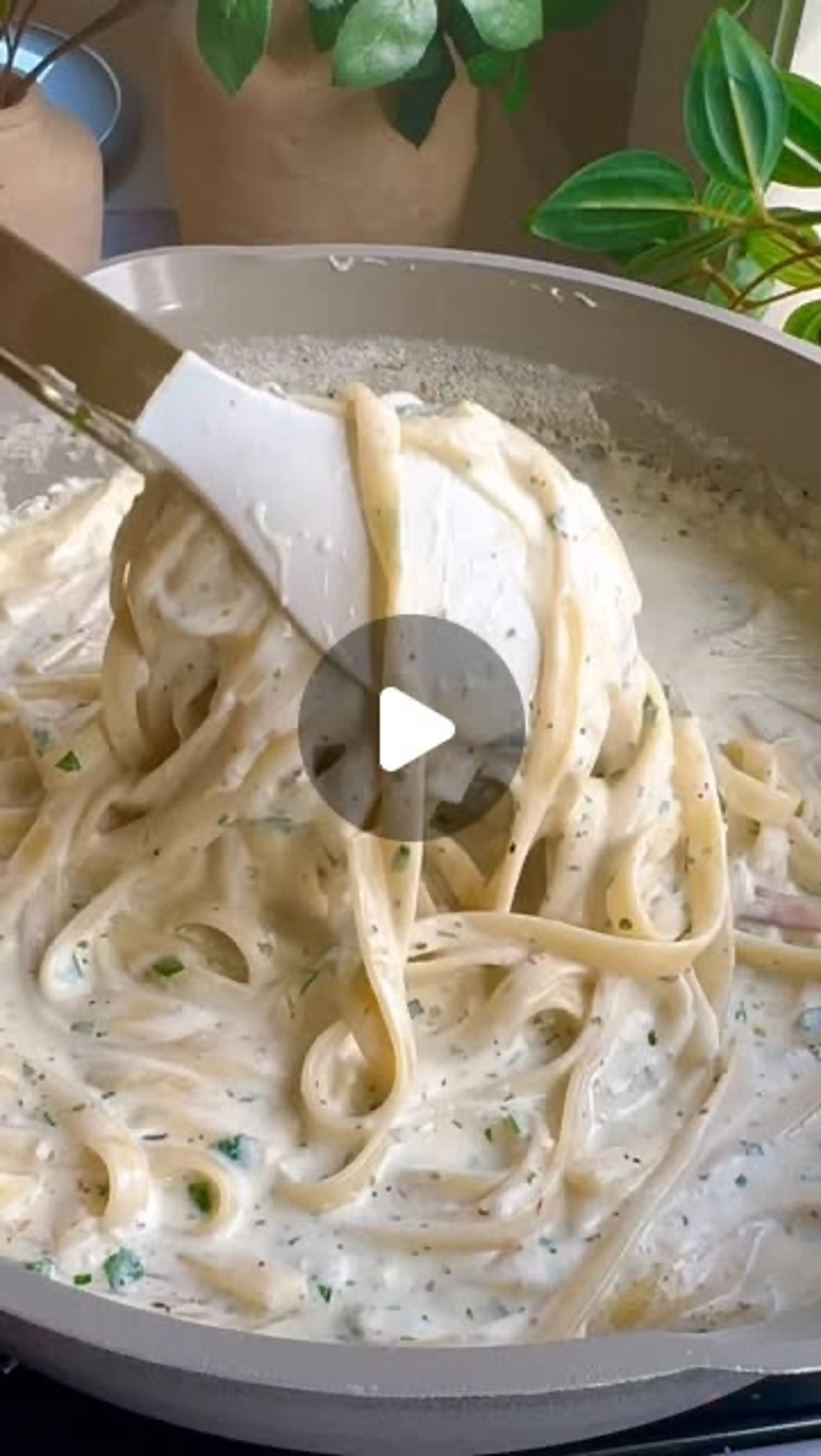 Restaurant Style Fettuccine Alfredo