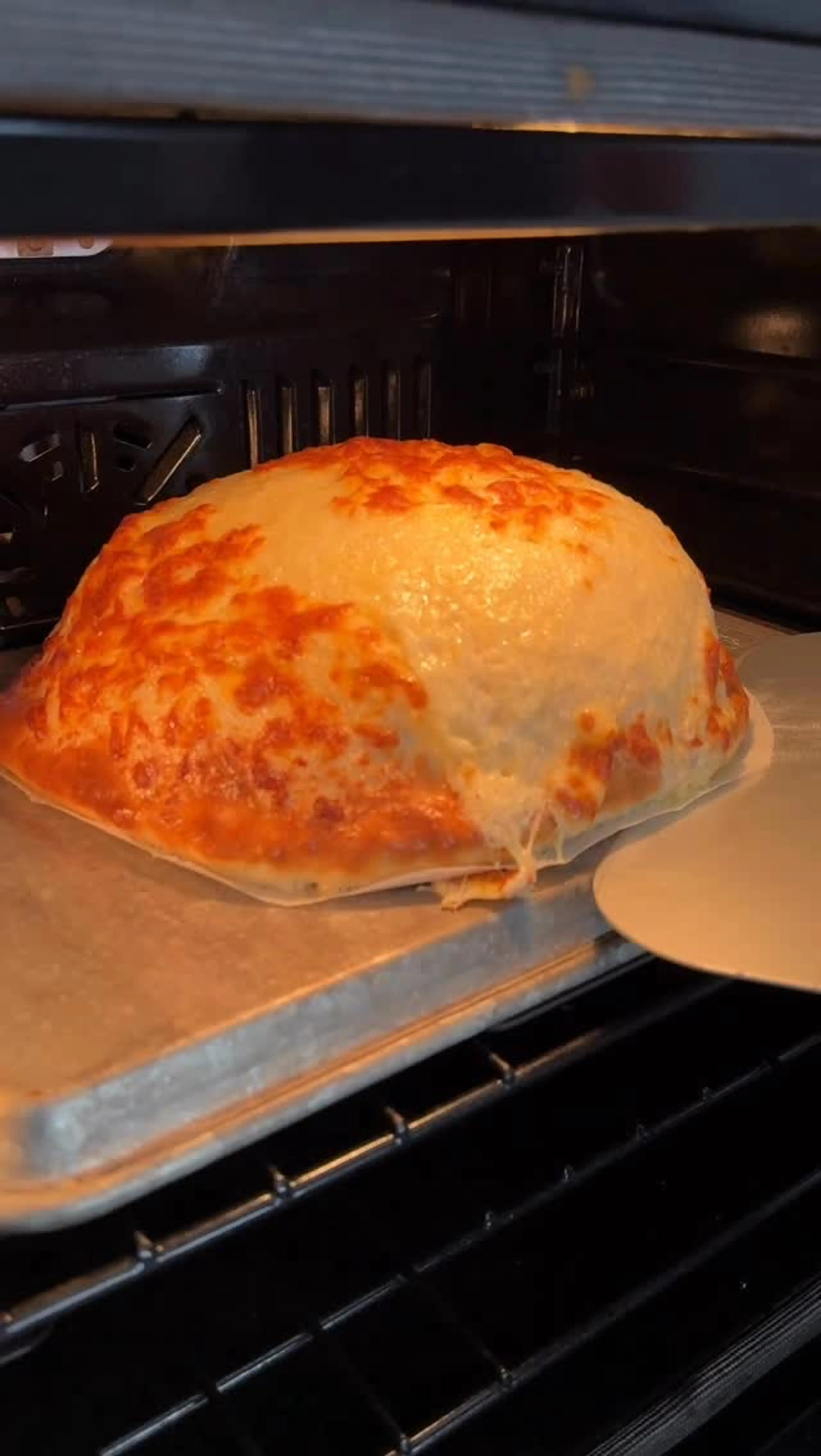 What Kind of Khachapuri Is This — Megruli or Adjaruli