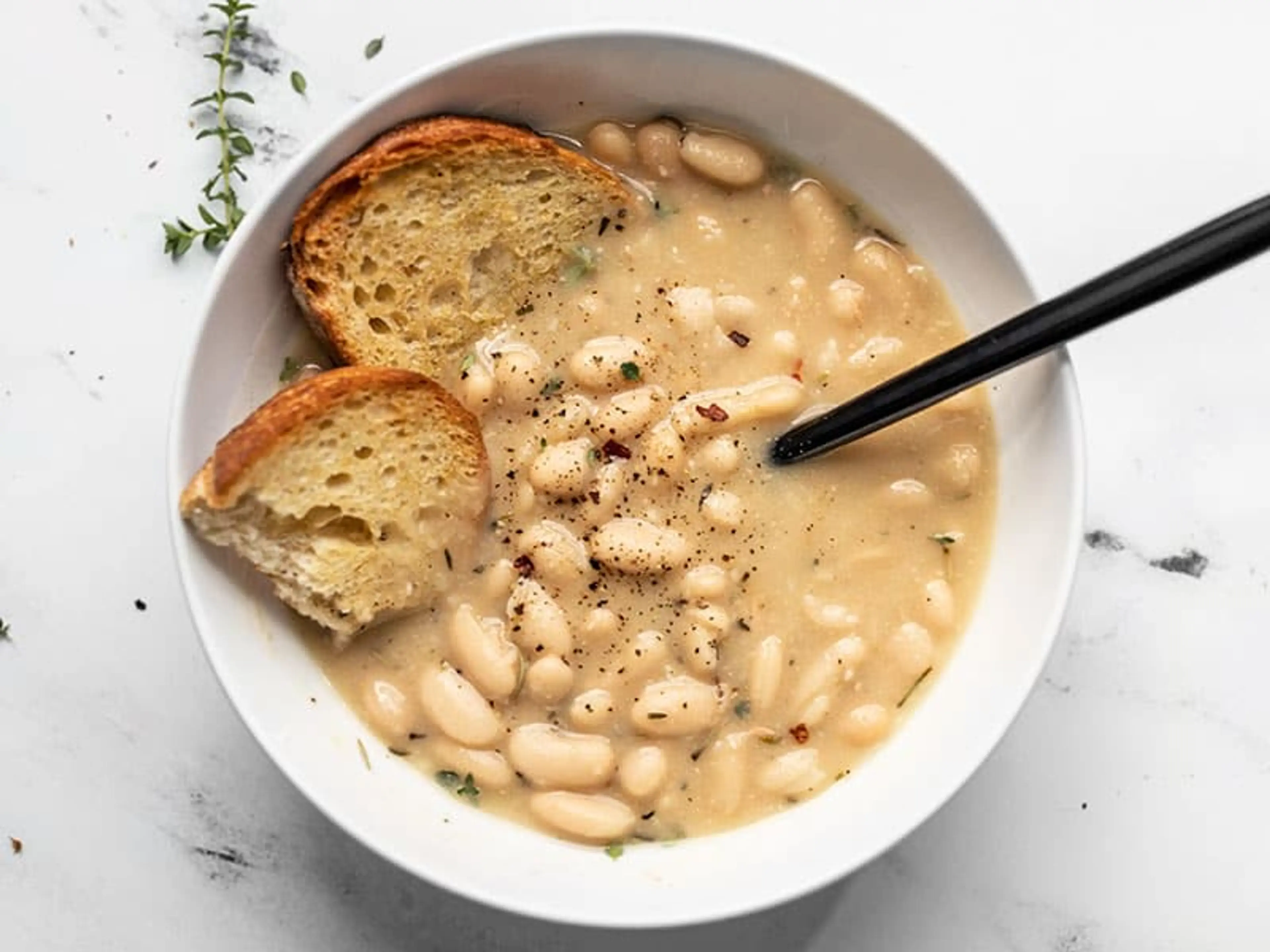 Easy Rosemary Garlic White Bean Soup