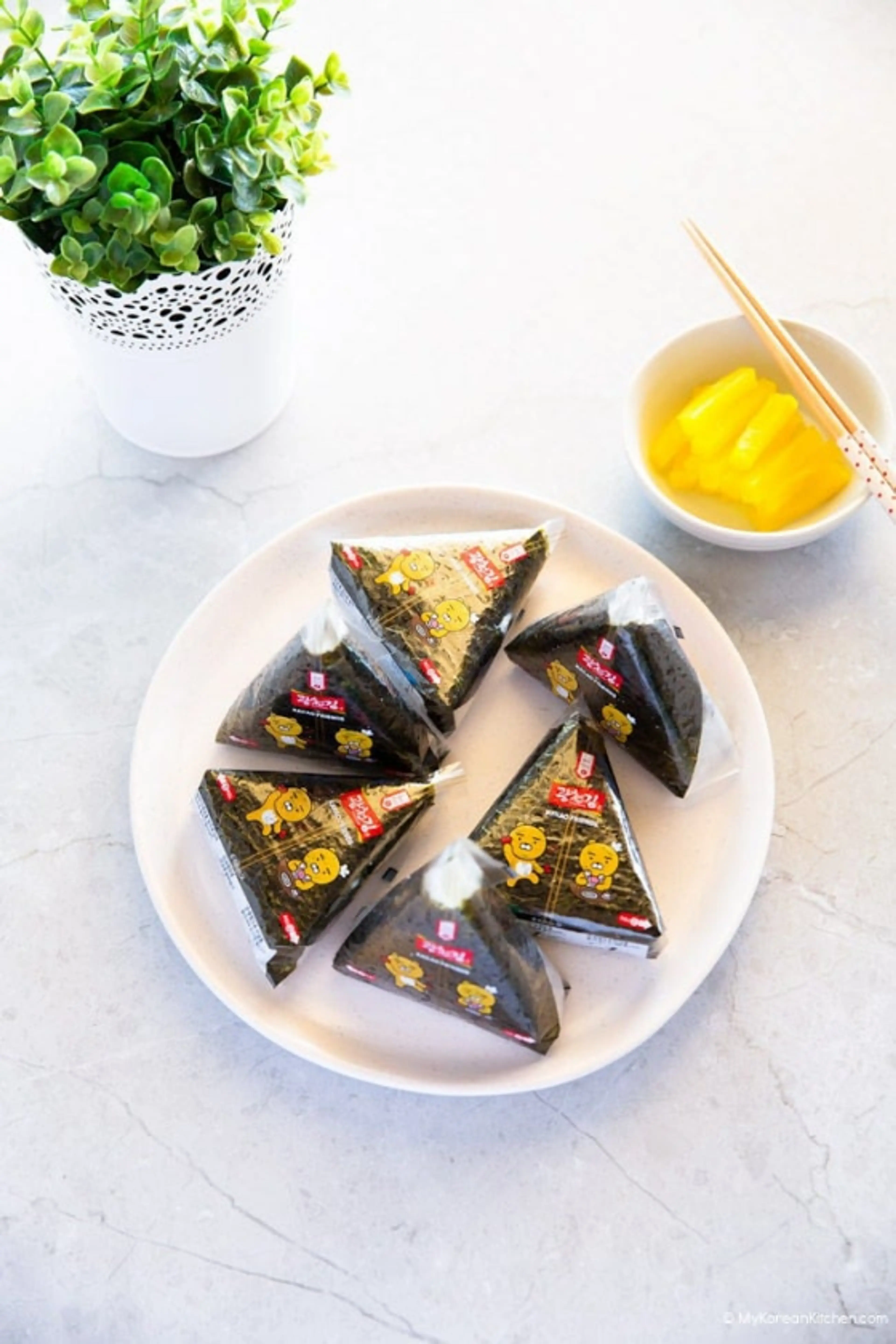 Triangle Kimbap (Samgak Kimbap)