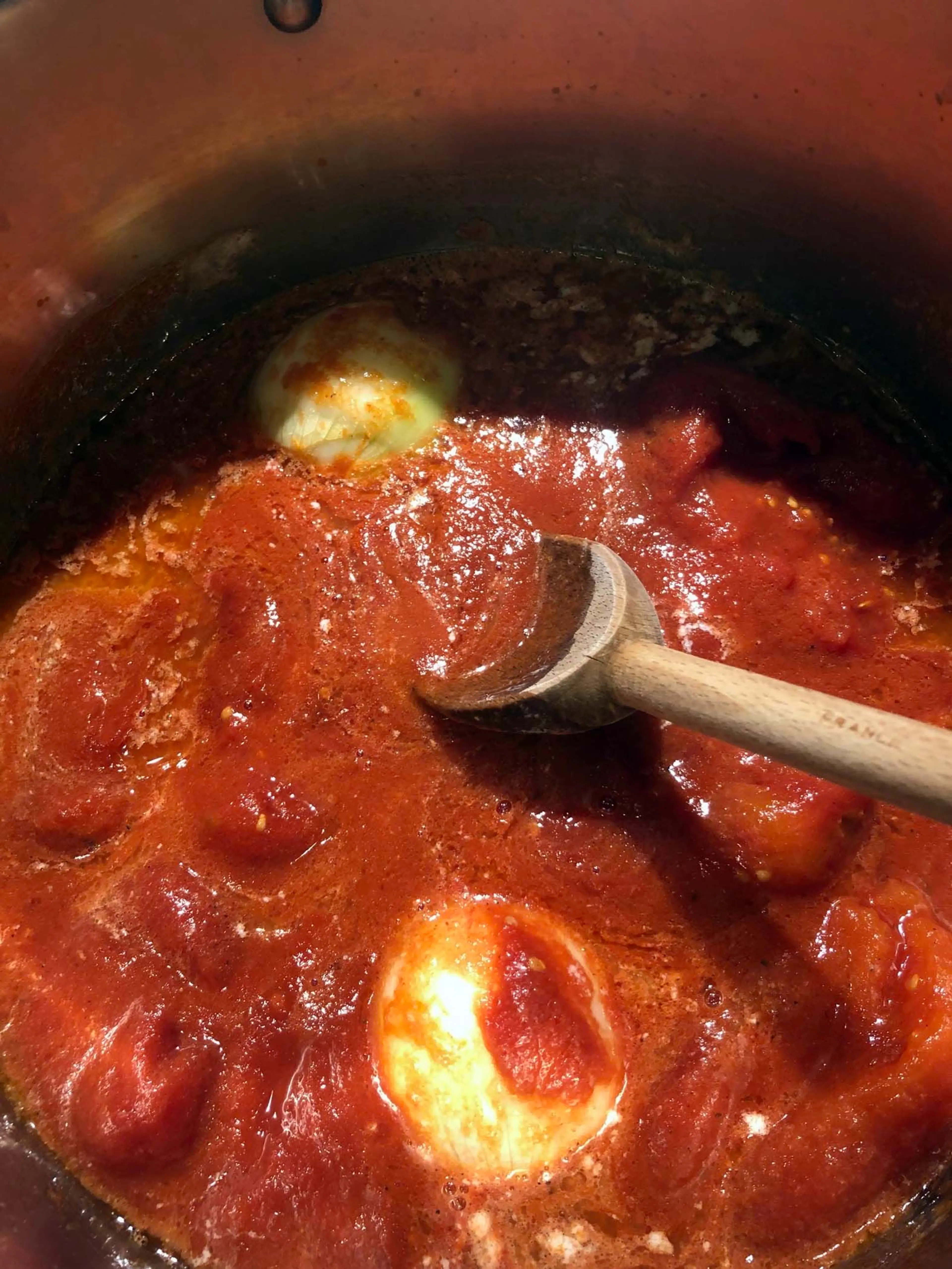 Marcella Hazan's Tomato Sauce with Onion & Butter