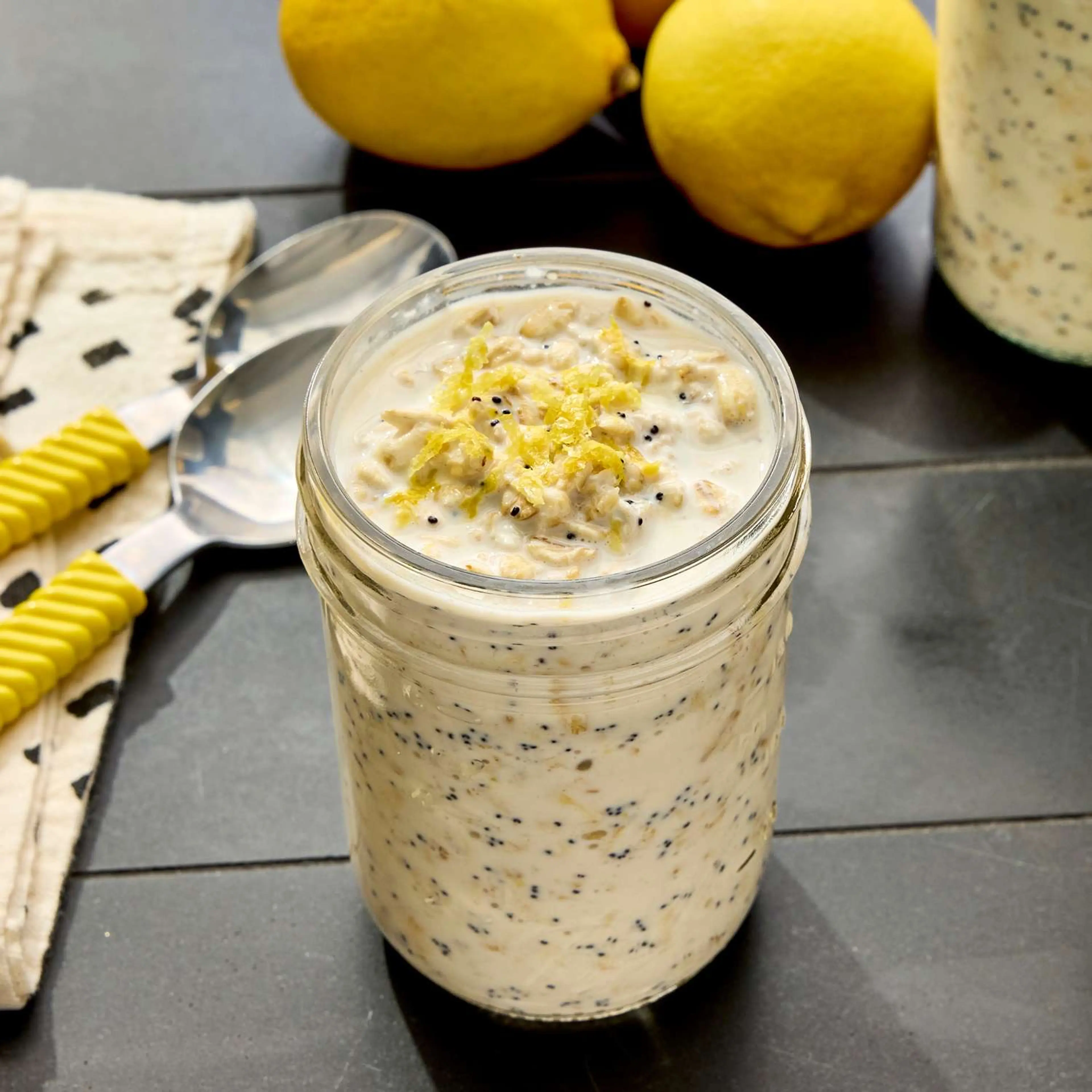 Lemon-Poppyseed Overnight Oats