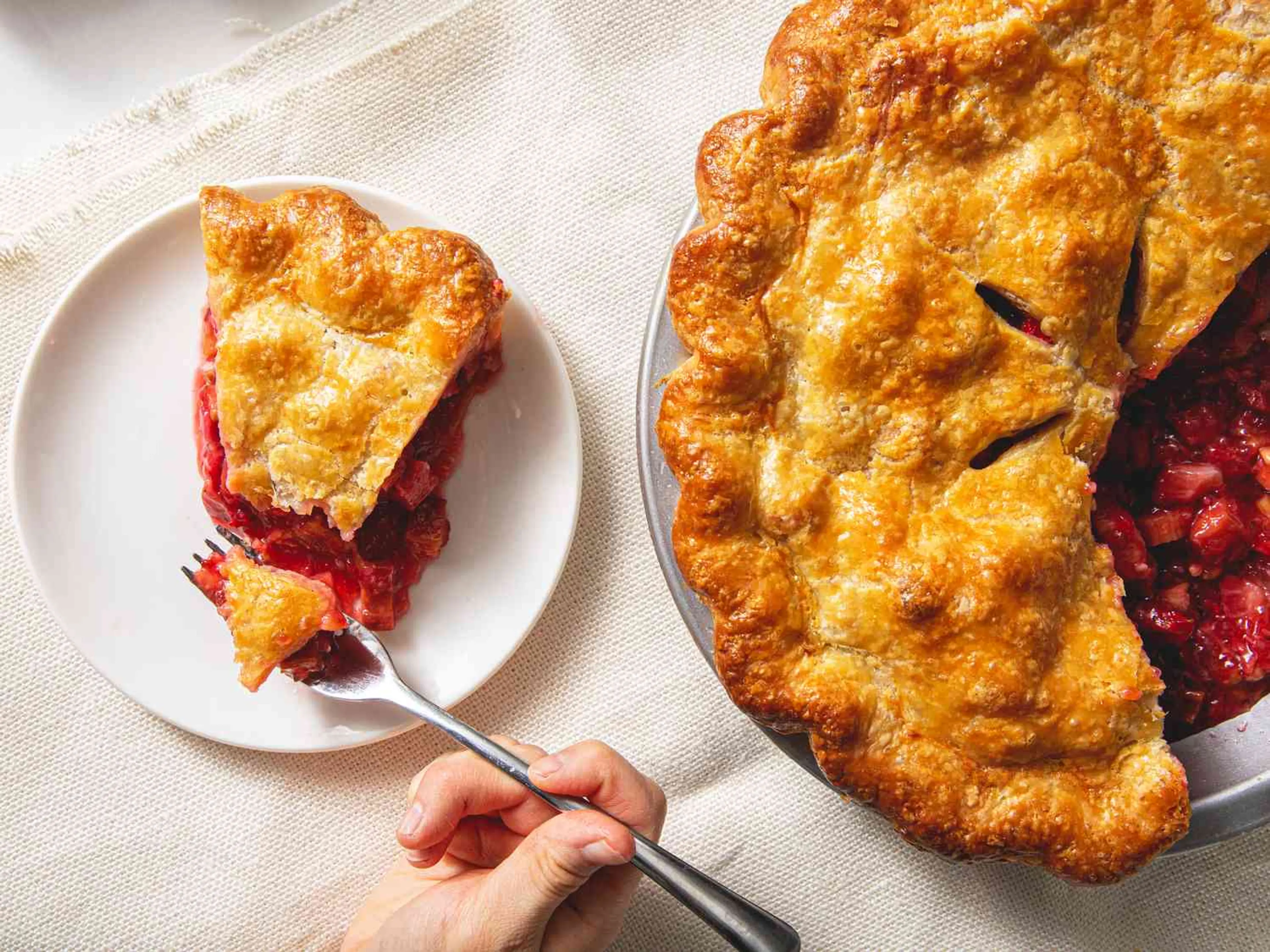 A Foolproof Rhubarb Pie That Won’t Turn to Soup, Thanks to a