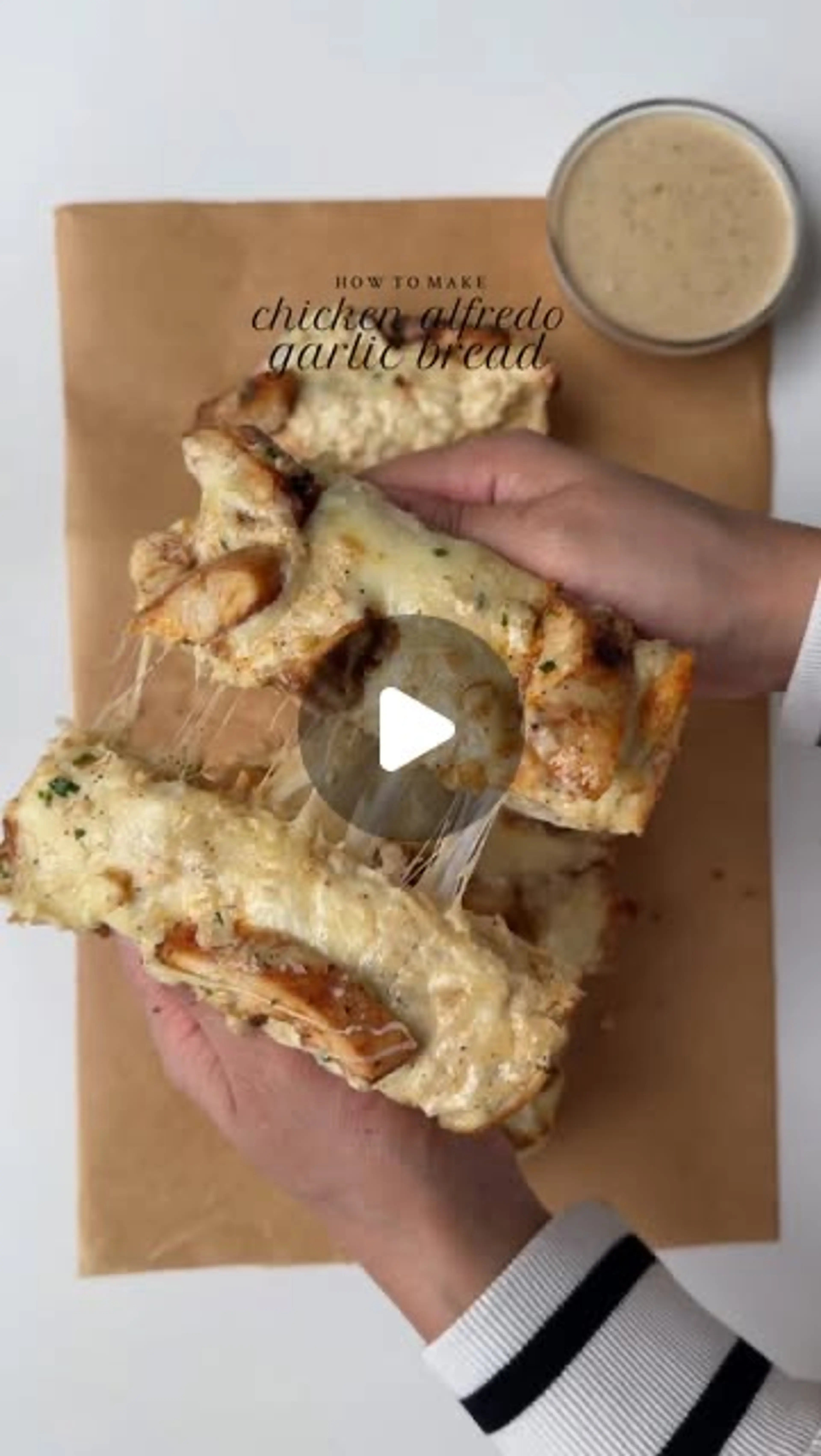 Chicken Alfredo Garlic Bread