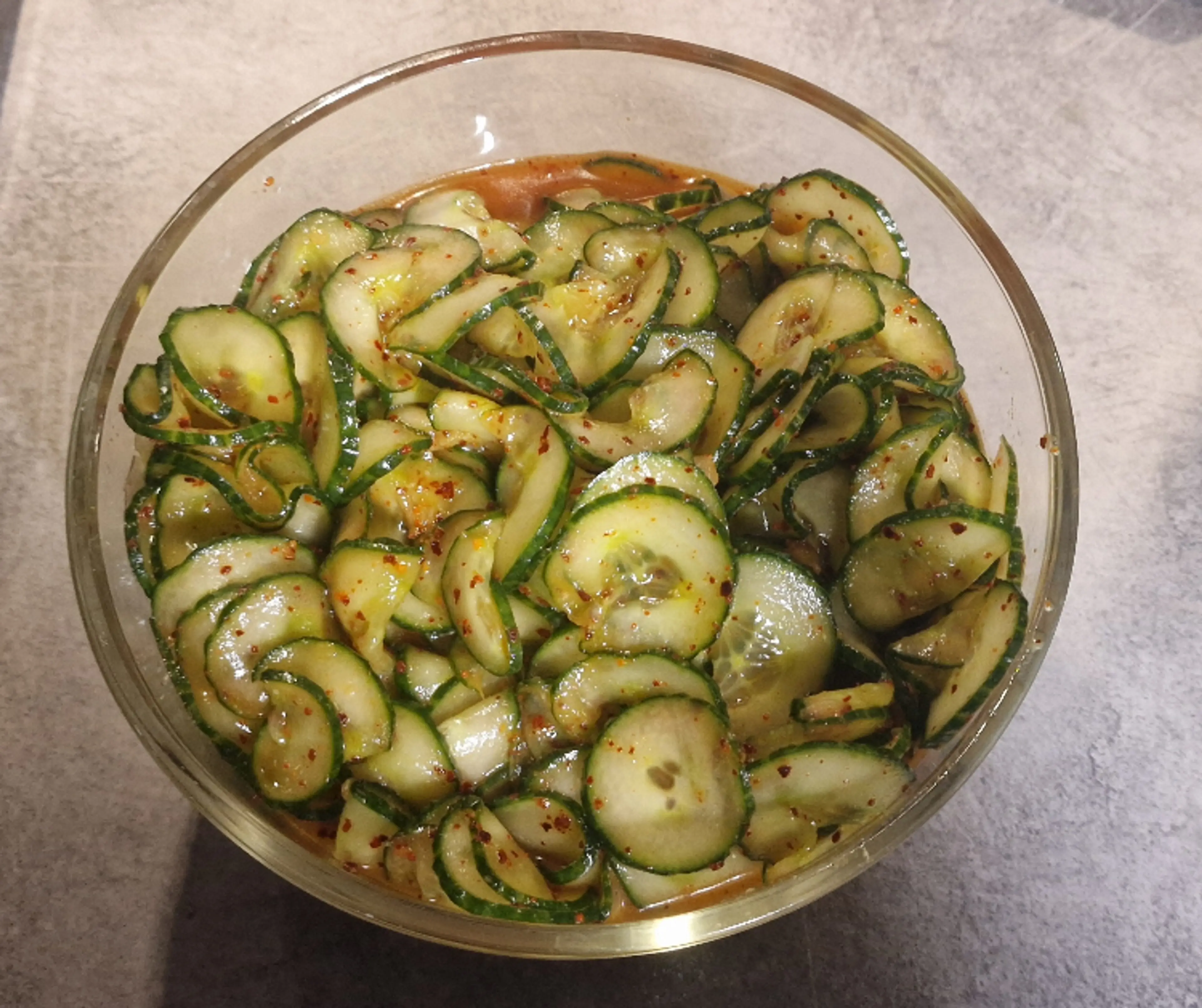 Asiatischer Gurken Salat