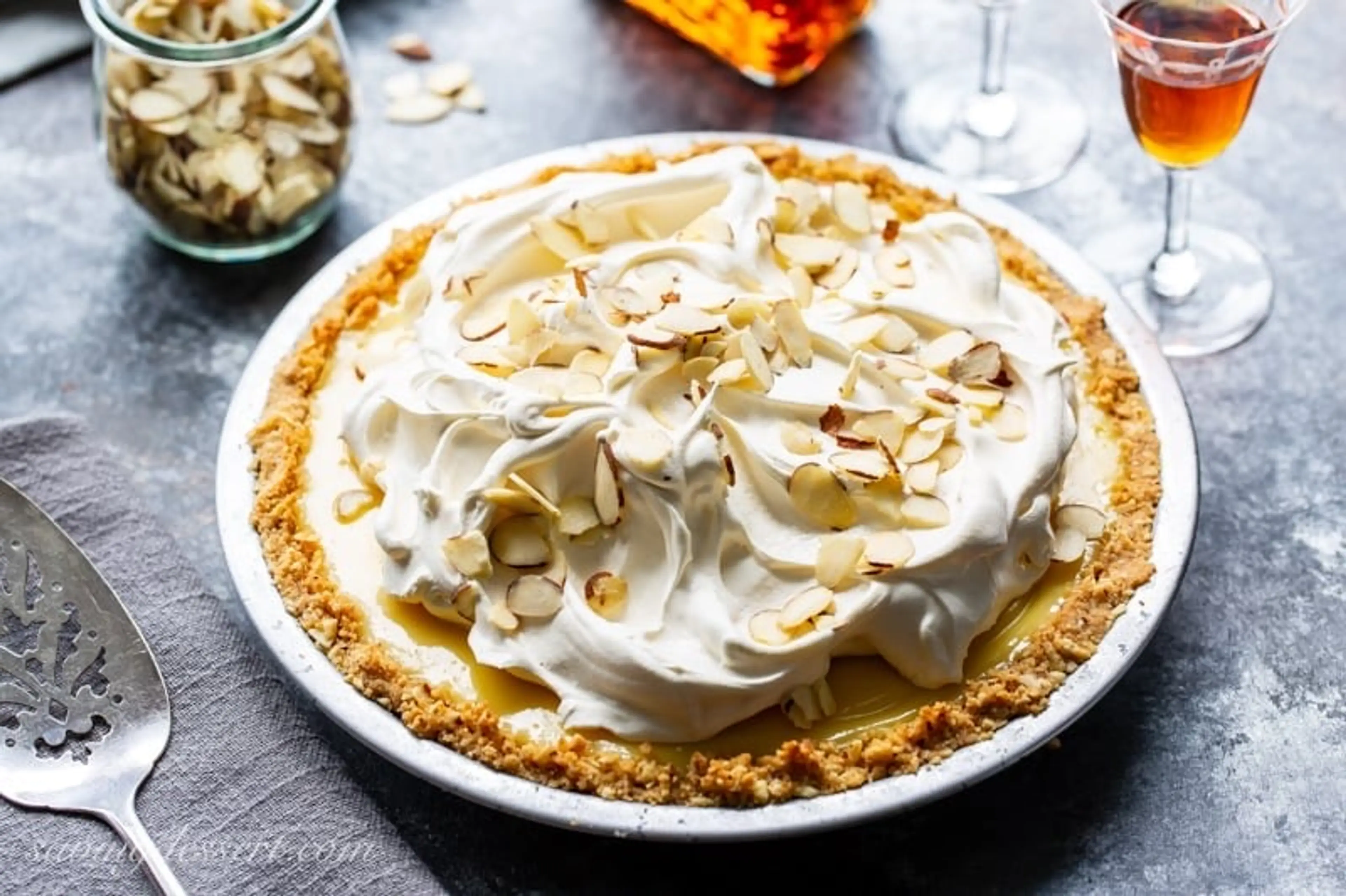 Amaretto Cream Pie